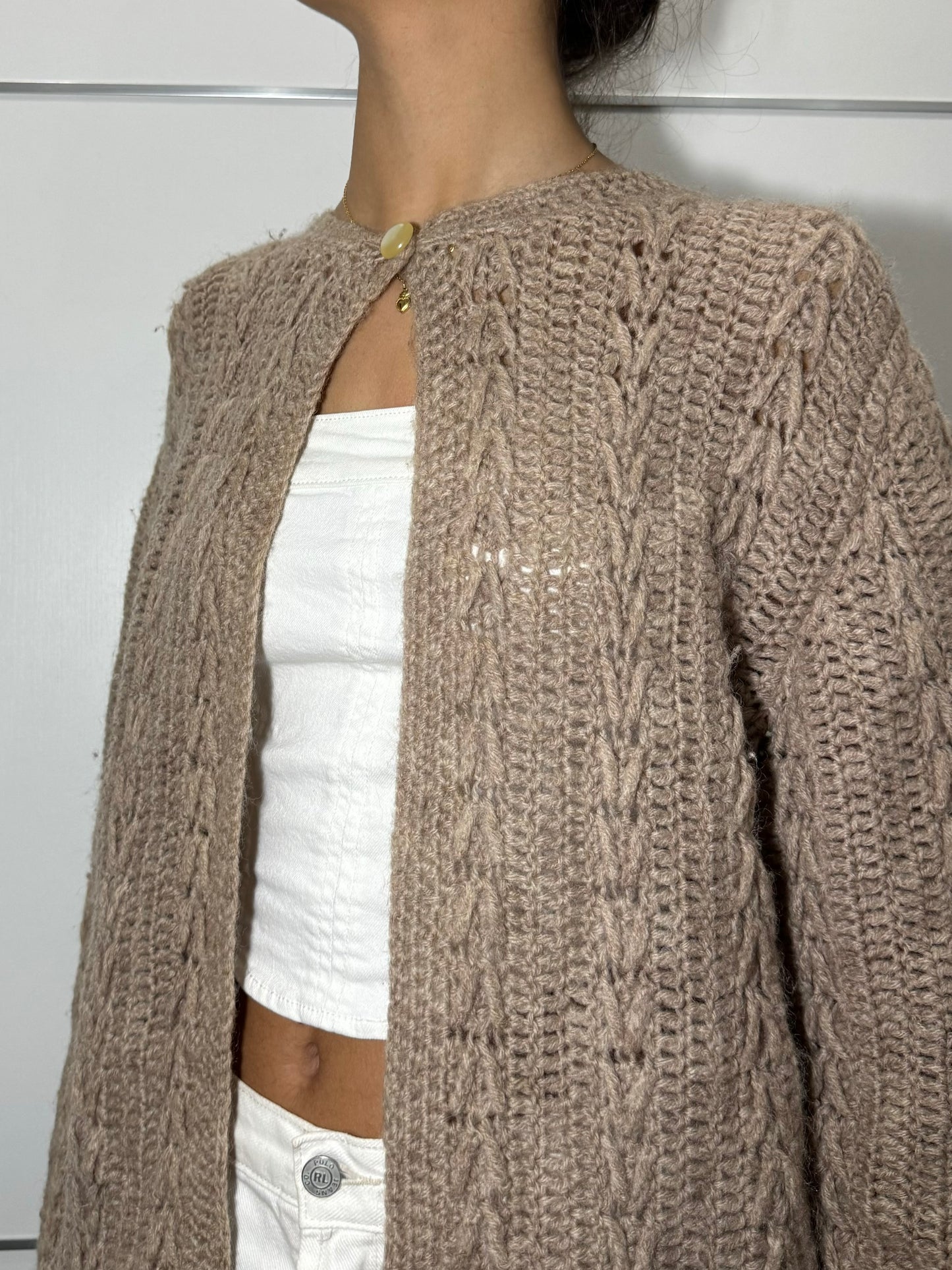 Cardigan crochet sabbia in lana