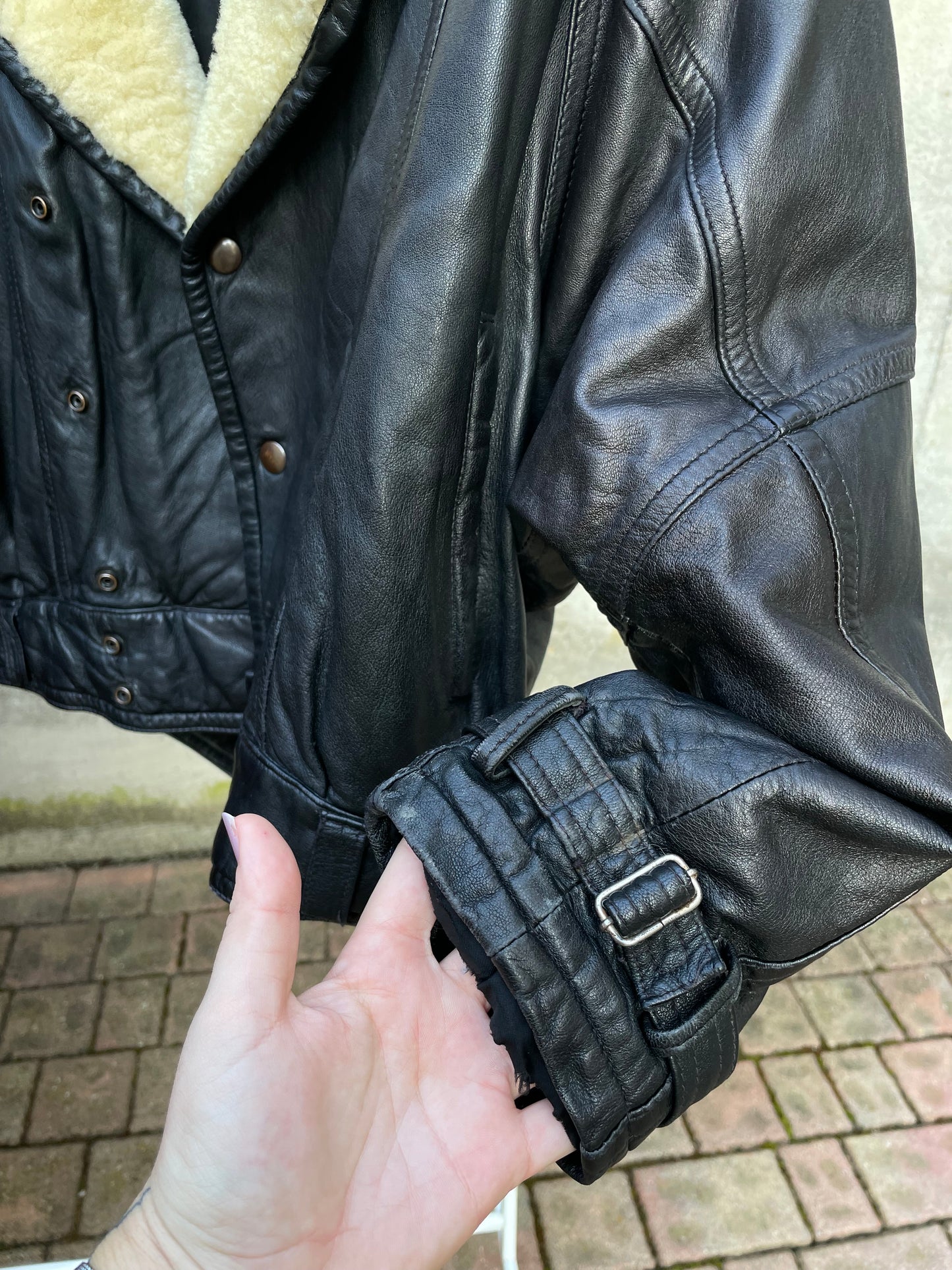 Bomber imbottito in vera pelle nero con collo Shearling burro, rara taglia S uomo