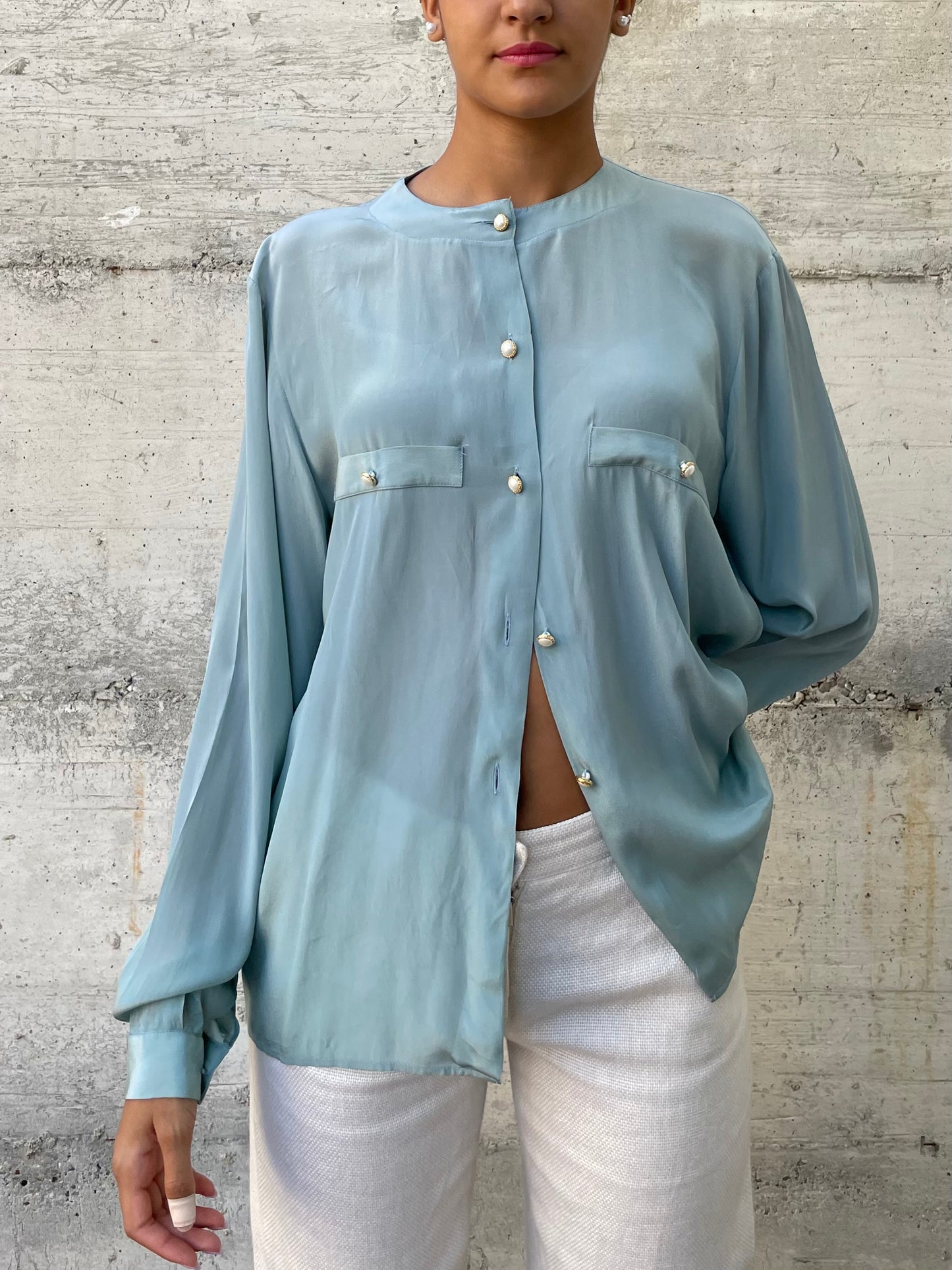 Camicia turchese in misto seta con bottoni gioiello - taglia M