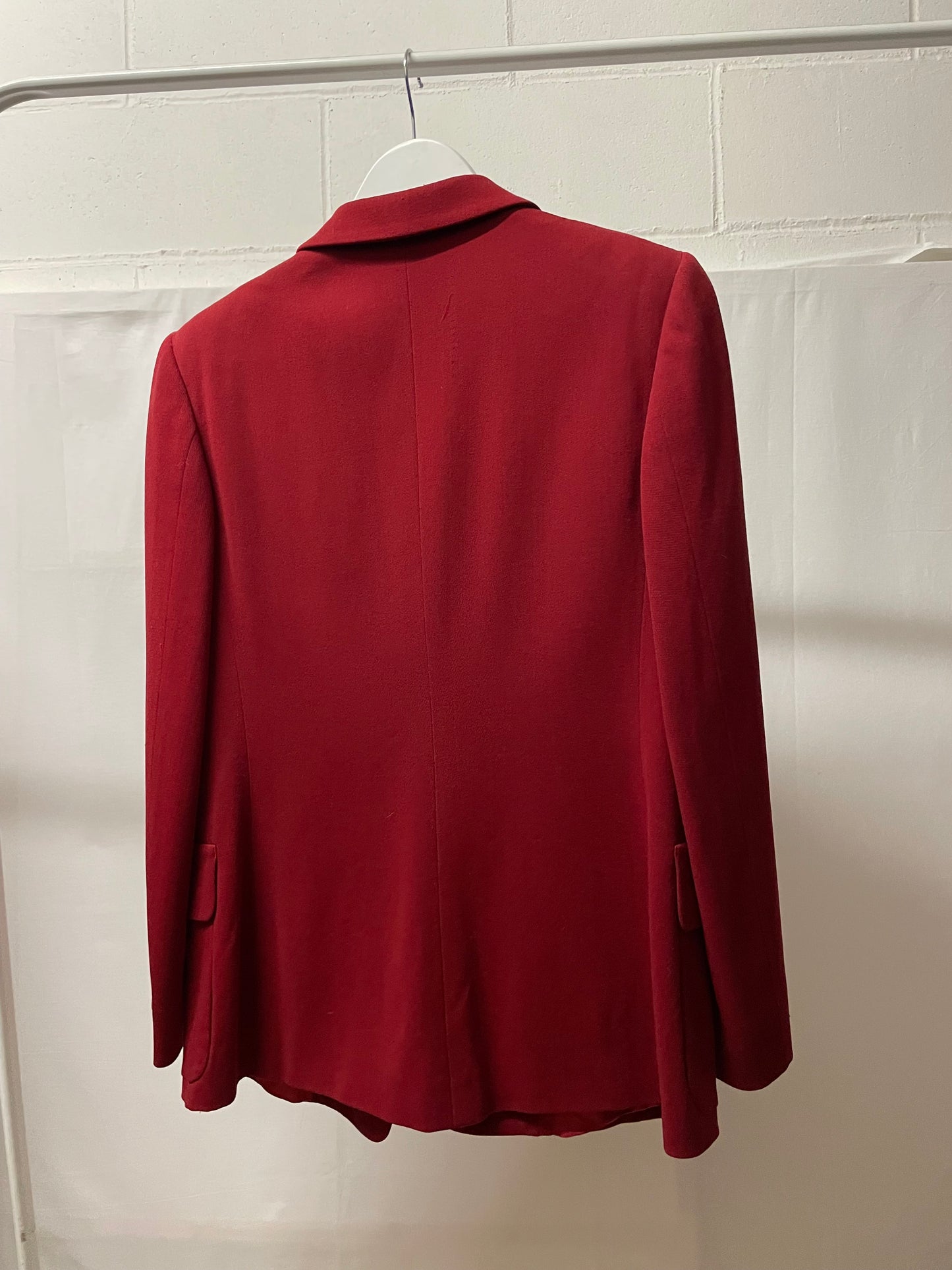 Blazer donna sartoriale ciliegia con bottoni lavorati