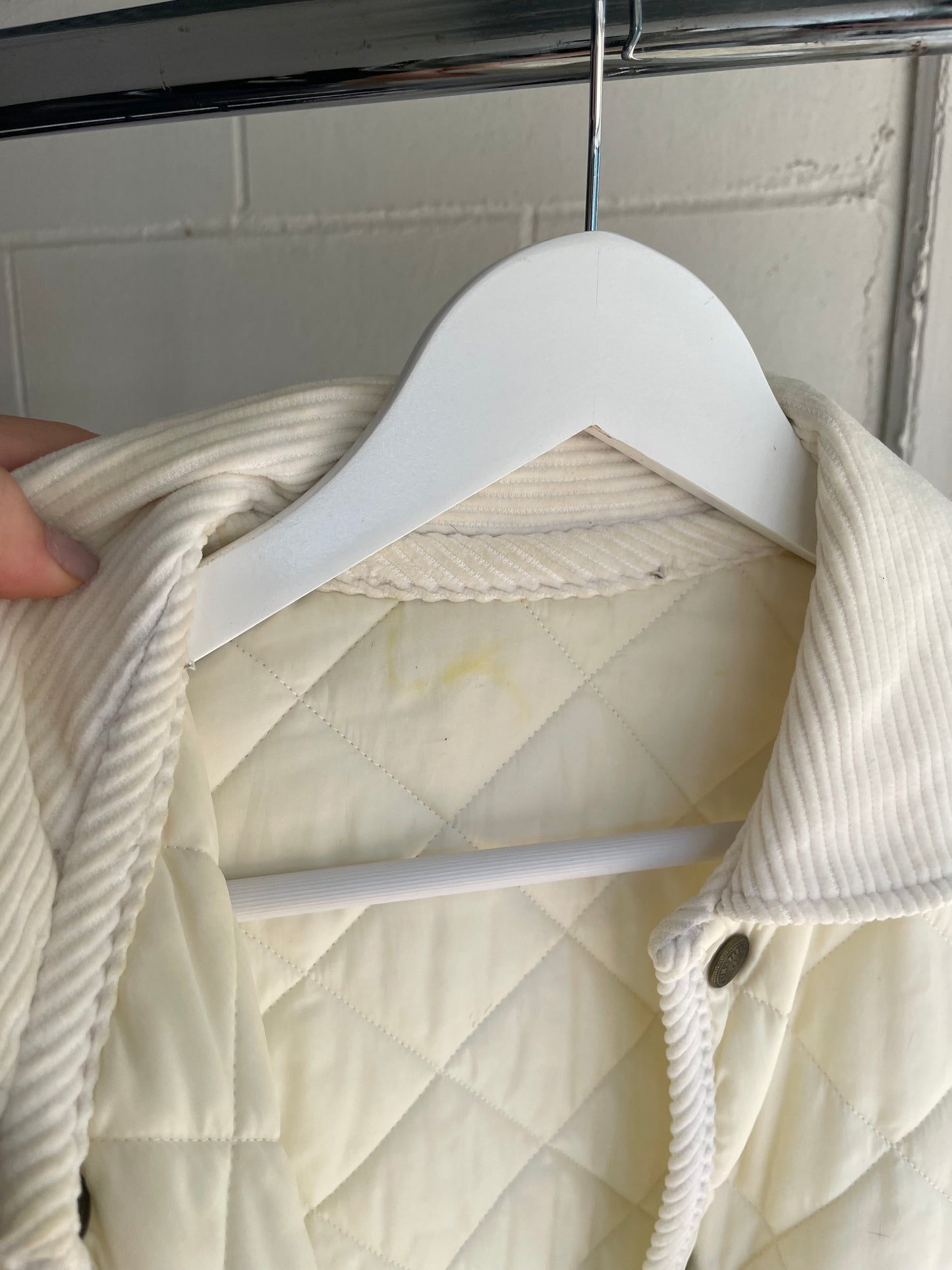 Husky trapuntato bianco con colletto in velluto - M