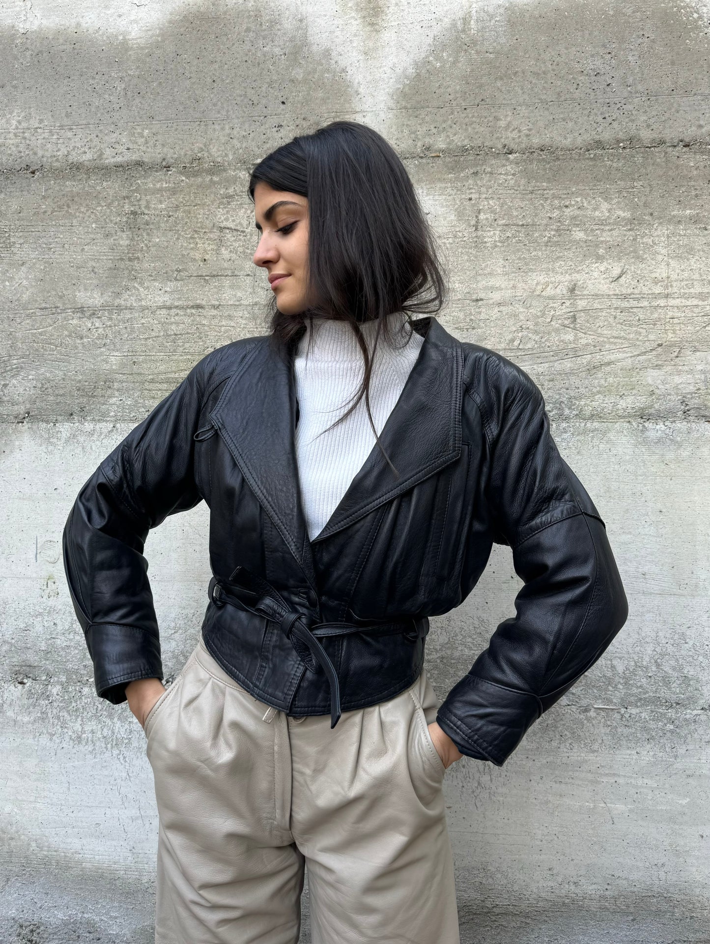 Giacca 80s crop in vera pelle nappata