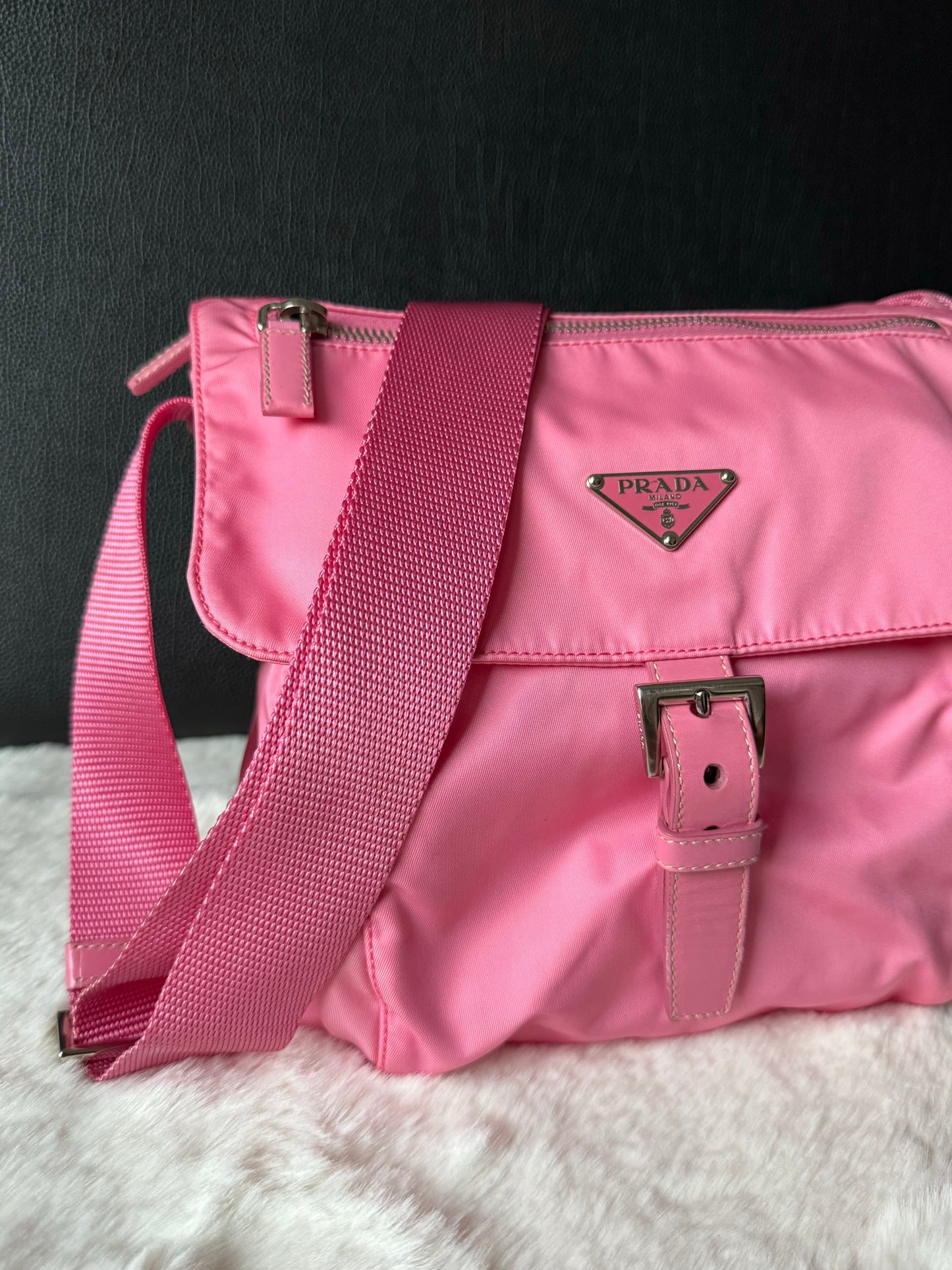 Borsa Prada Plain In Nylon - Color Begonia