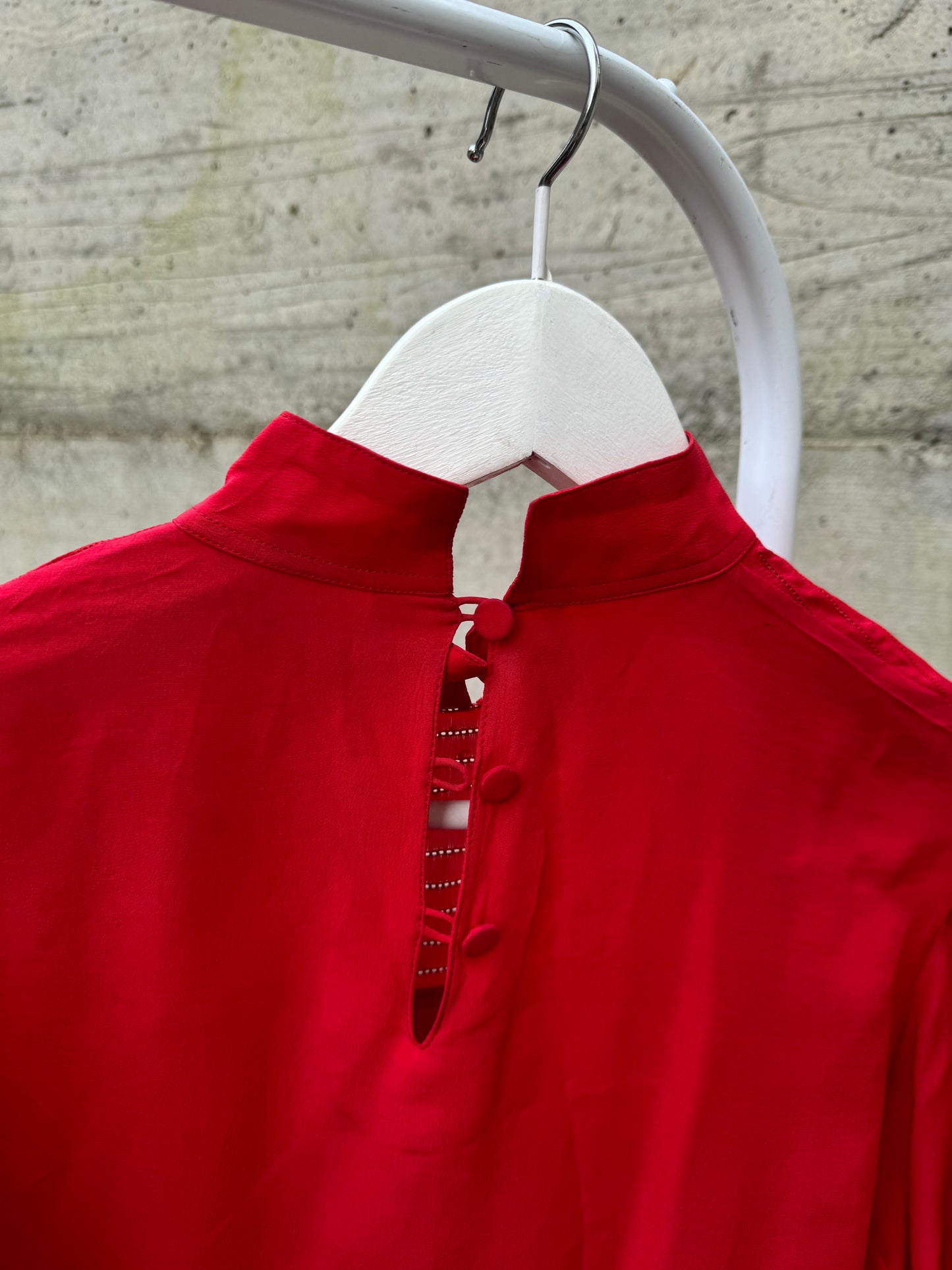 Blusa scivolata in pura seta cinese