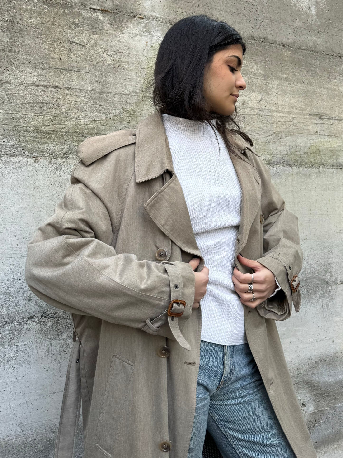 Trenchcoat sartoriale lungo doppiopetto color sabbia