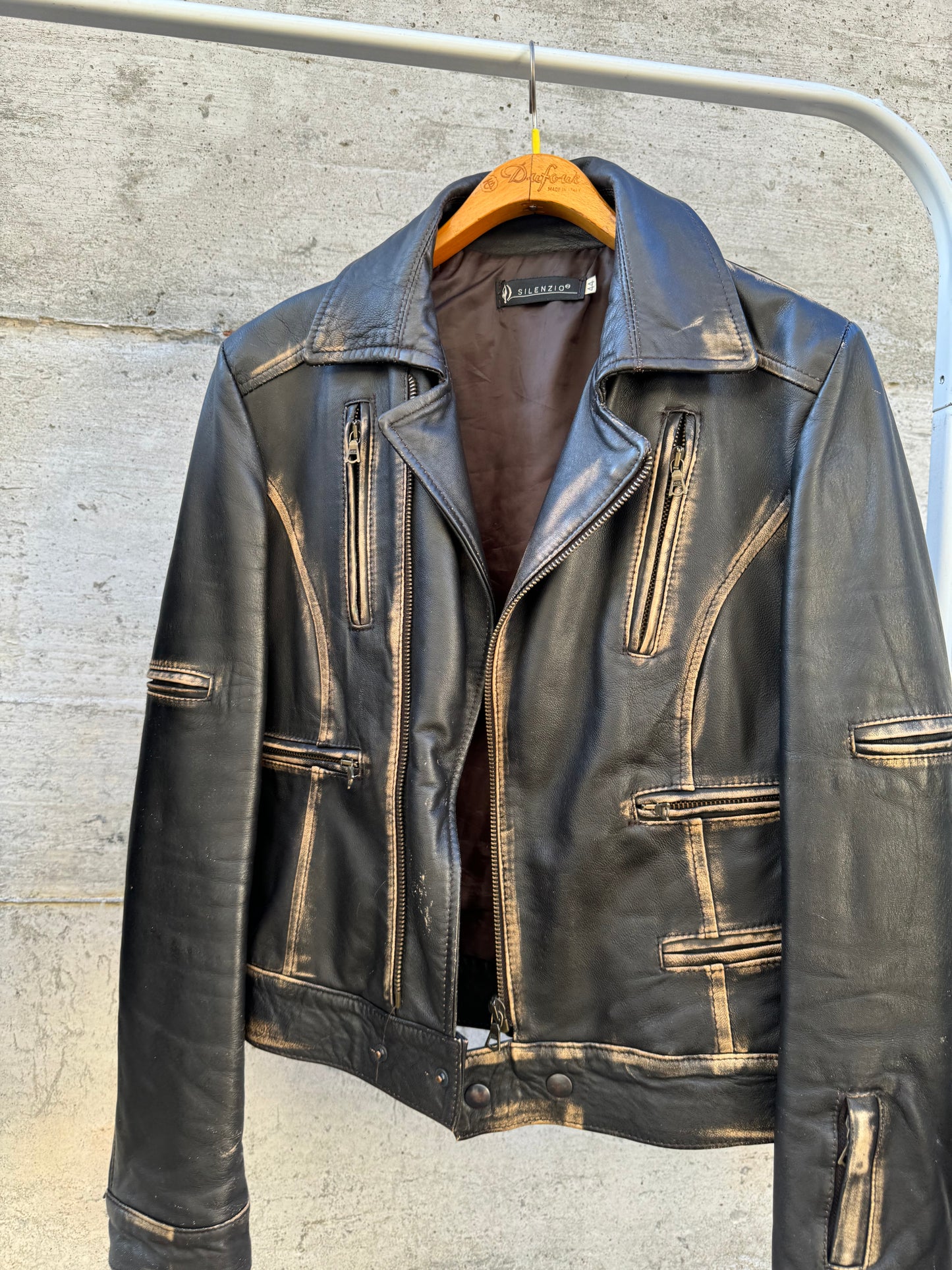 Biker slim in vera pelle nappata effetto used