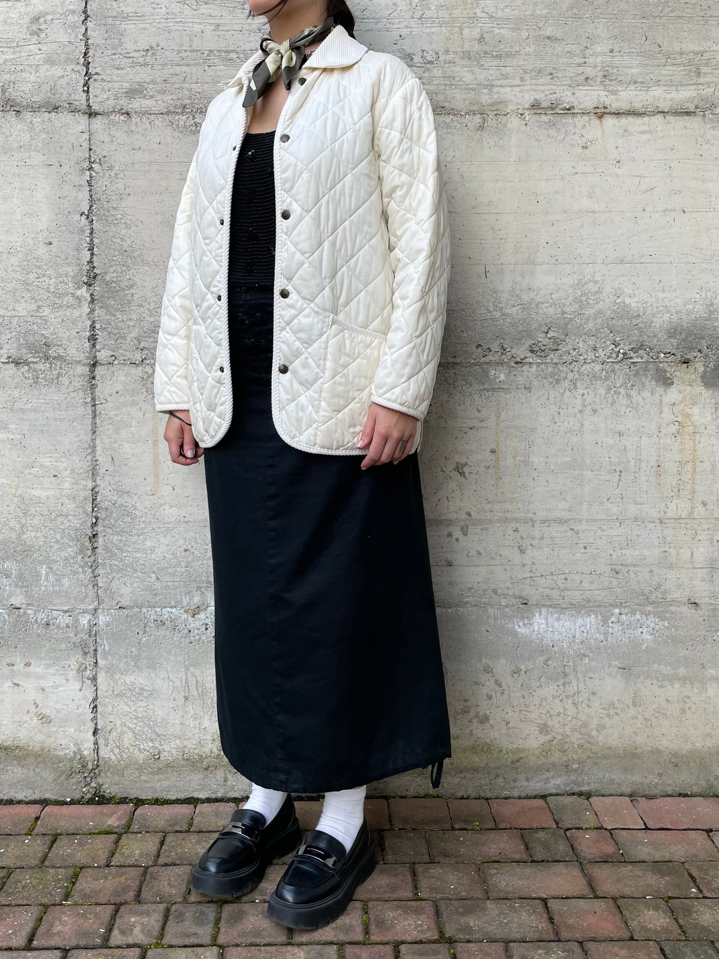 Husky trapuntato bianco con colletto in velluto - M