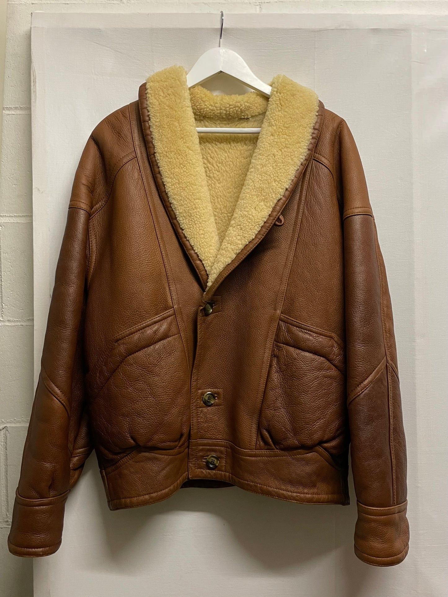 Montone Shearling originale esterno in pelle e interno a pelo raso burro, taglia 50it uomo