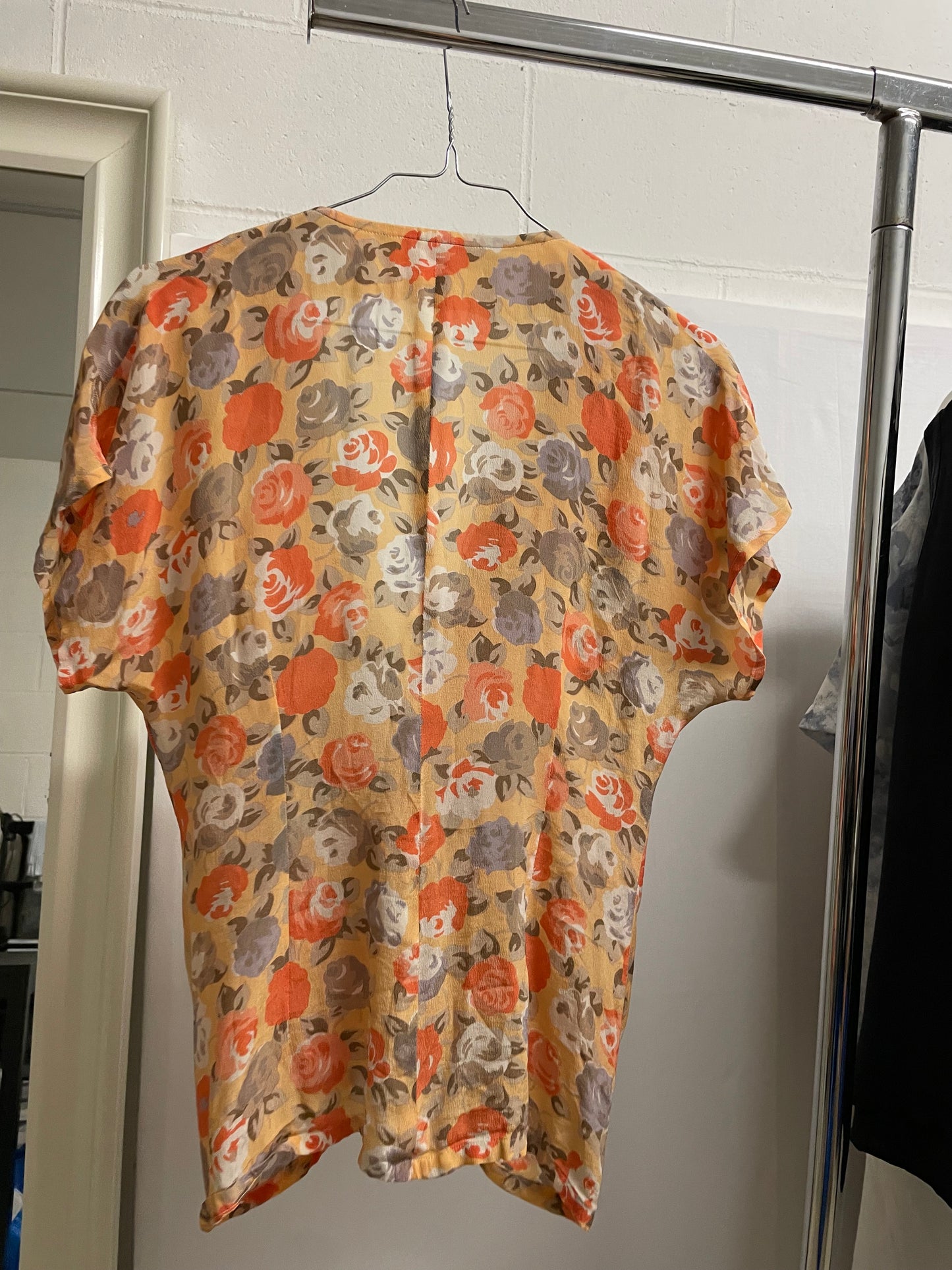 Blusa sartoriale 100% seta con bottoni Valentino originali - taglia S/M