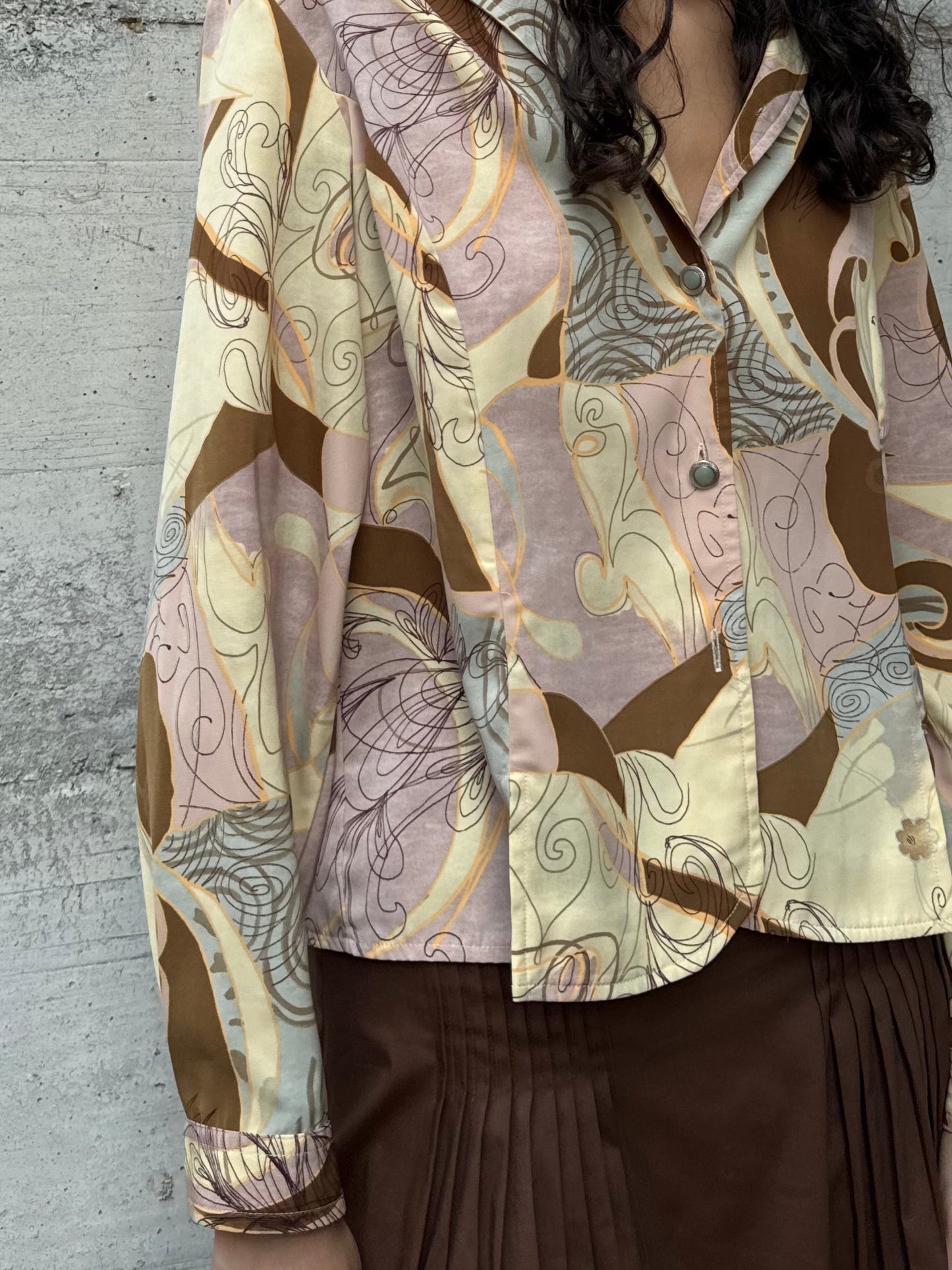 Camicia sartoriale in viscosa con bottoni gioiello