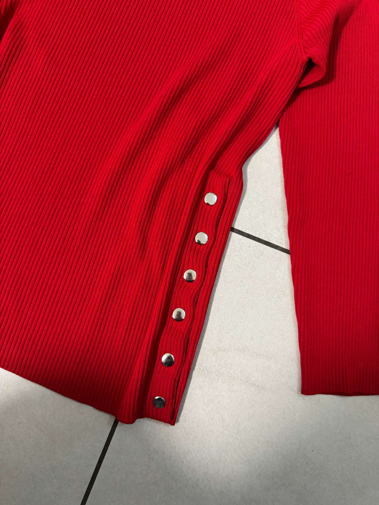 Maglia stretch a costine in misto viscosa e cotone