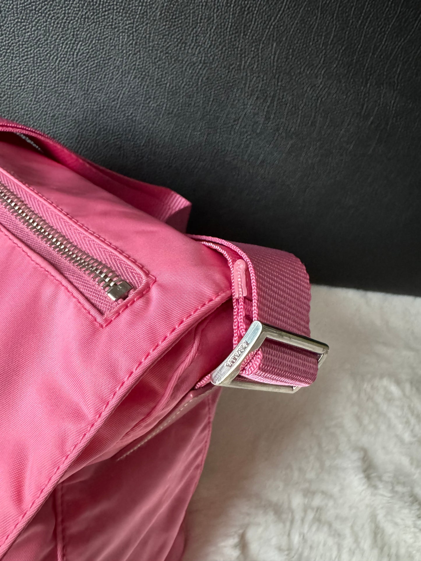 Borsa Prada Plain In Nylon - Color Begonia