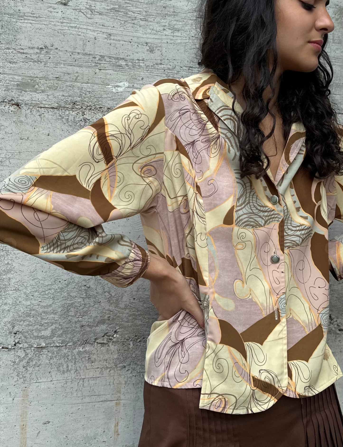 Camicia sartoriale in viscosa con bottoni gioiello