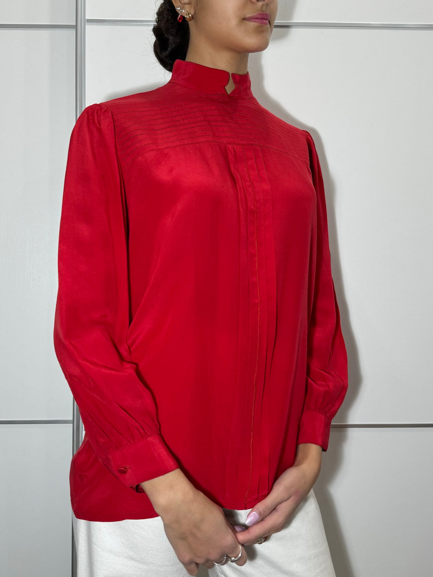 Blusa scivolata in pura seta cinese