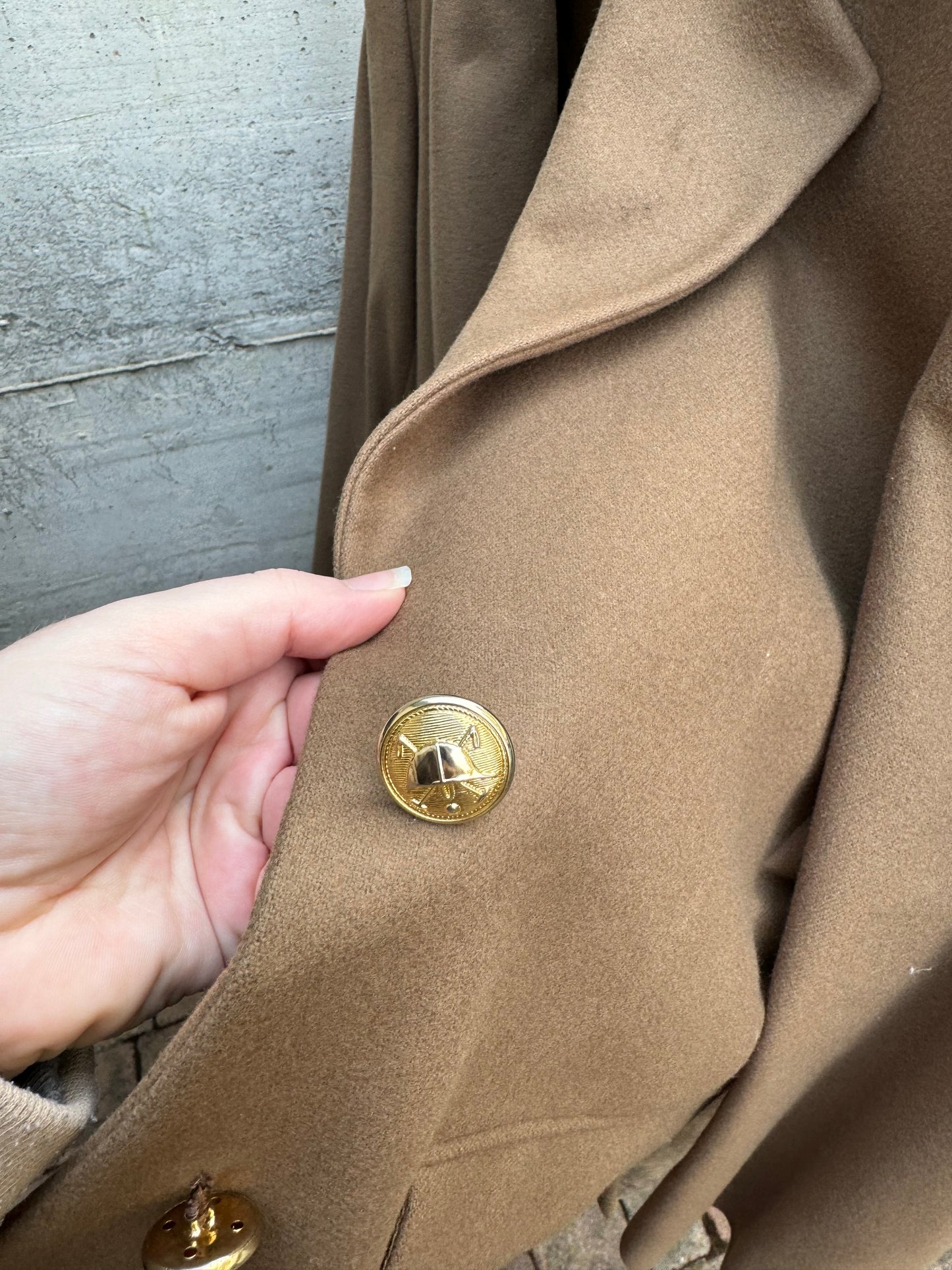 Blazer sartoriale donna in misto lana e cashmere con bottoni dorati