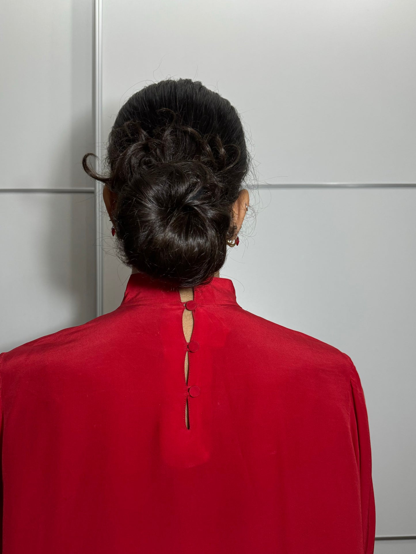 Blusa scivolata in pura seta cinese