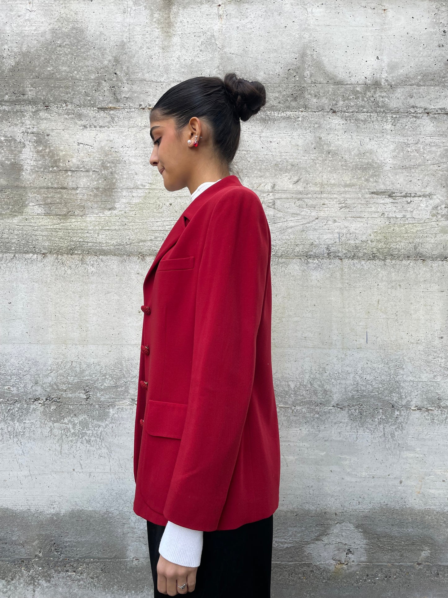 Blazer donna sartoriale ciliegia con bottoni lavorati