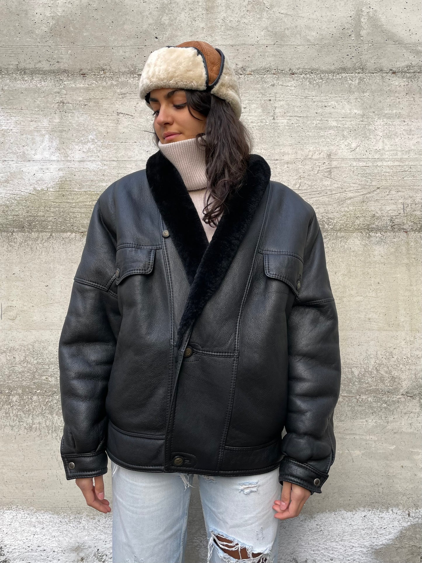 Montone originale Shearling modello bomber, esterno in pelle e interno a pelo raso