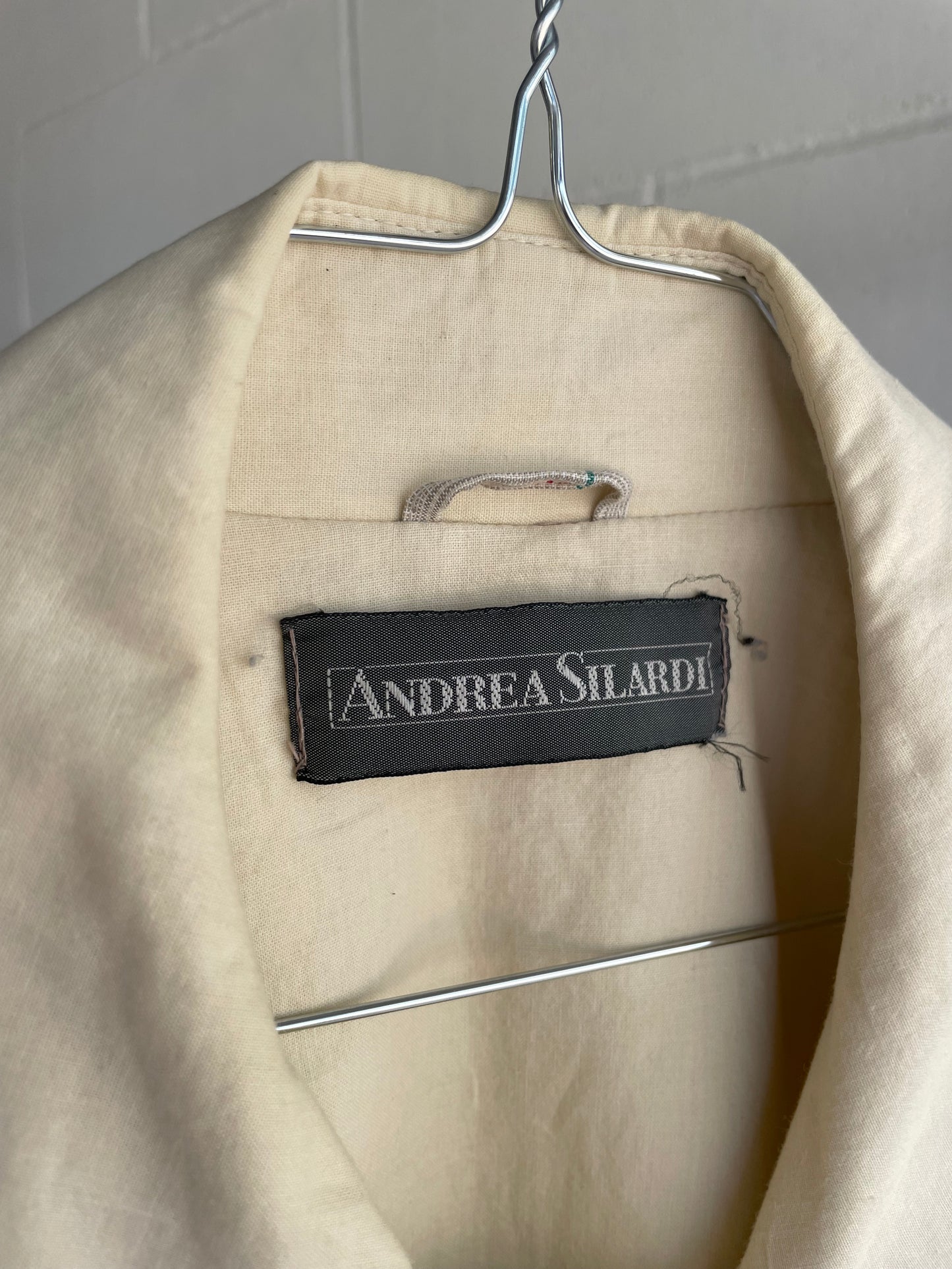 Trenchcoat crema in cotone Andrea Silardi