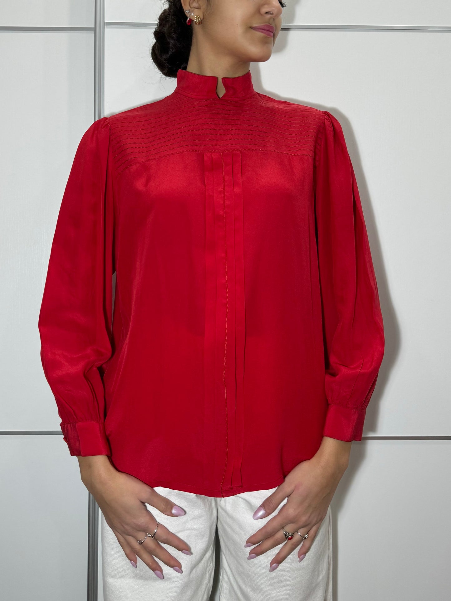 Blusa scivolata in pura seta cinese