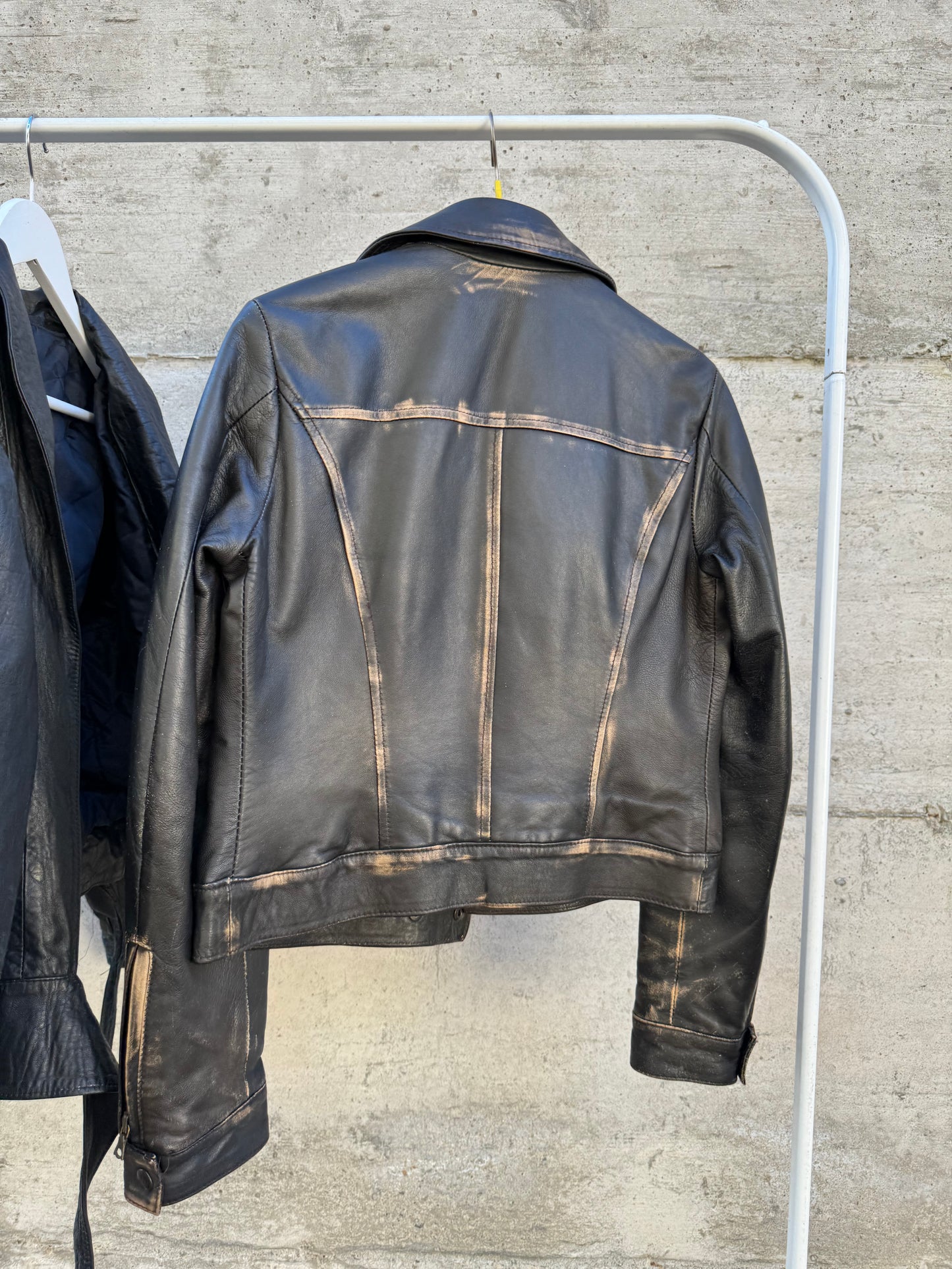 Biker slim in vera pelle nappata effetto used