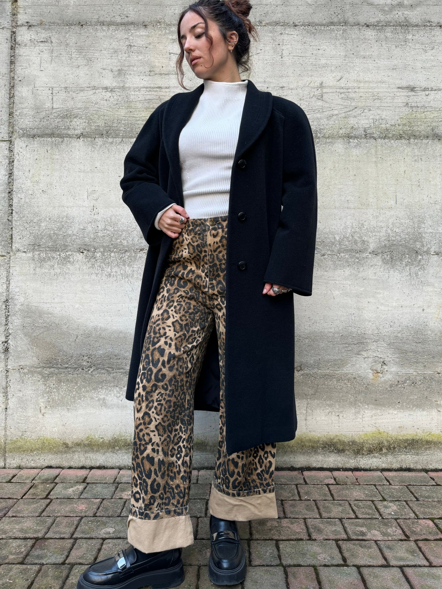 Cappotto donna sartoriale 100% lana vergine merino Marzotto e fodera in cupro Bemberg. Taglia 42it