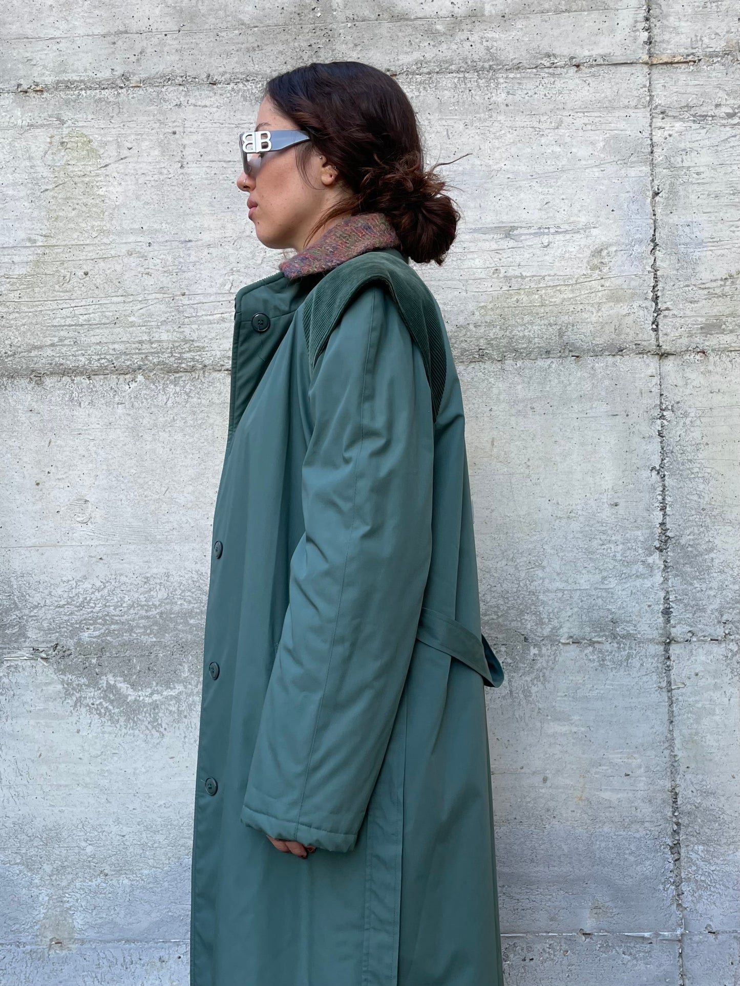 Trenchcoat invernale imbottito con cintura