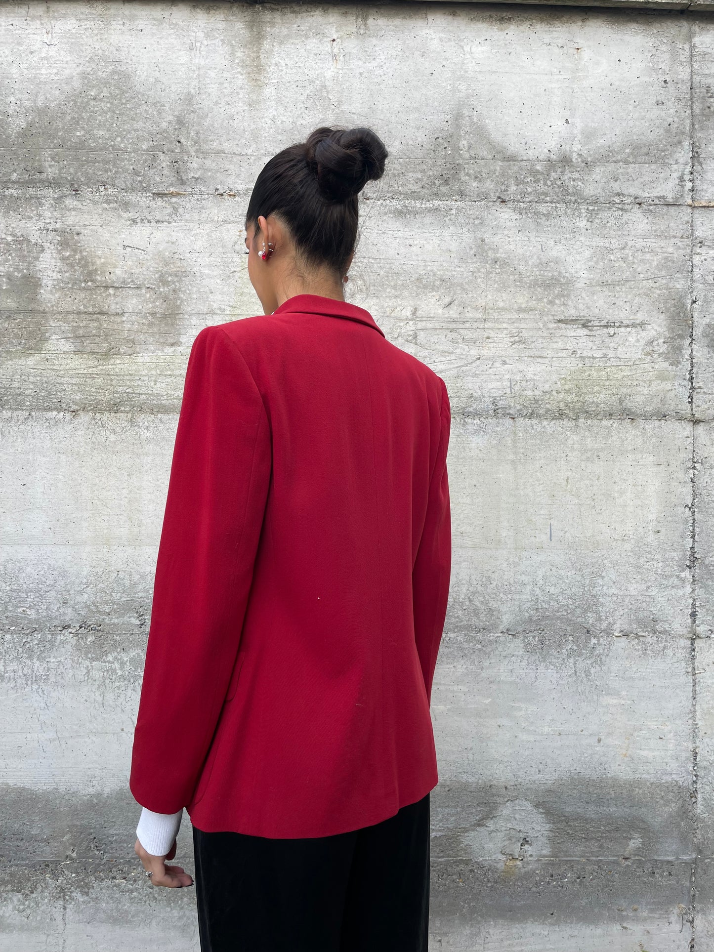 Blazer donna sartoriale ciliegia con bottoni lavorati