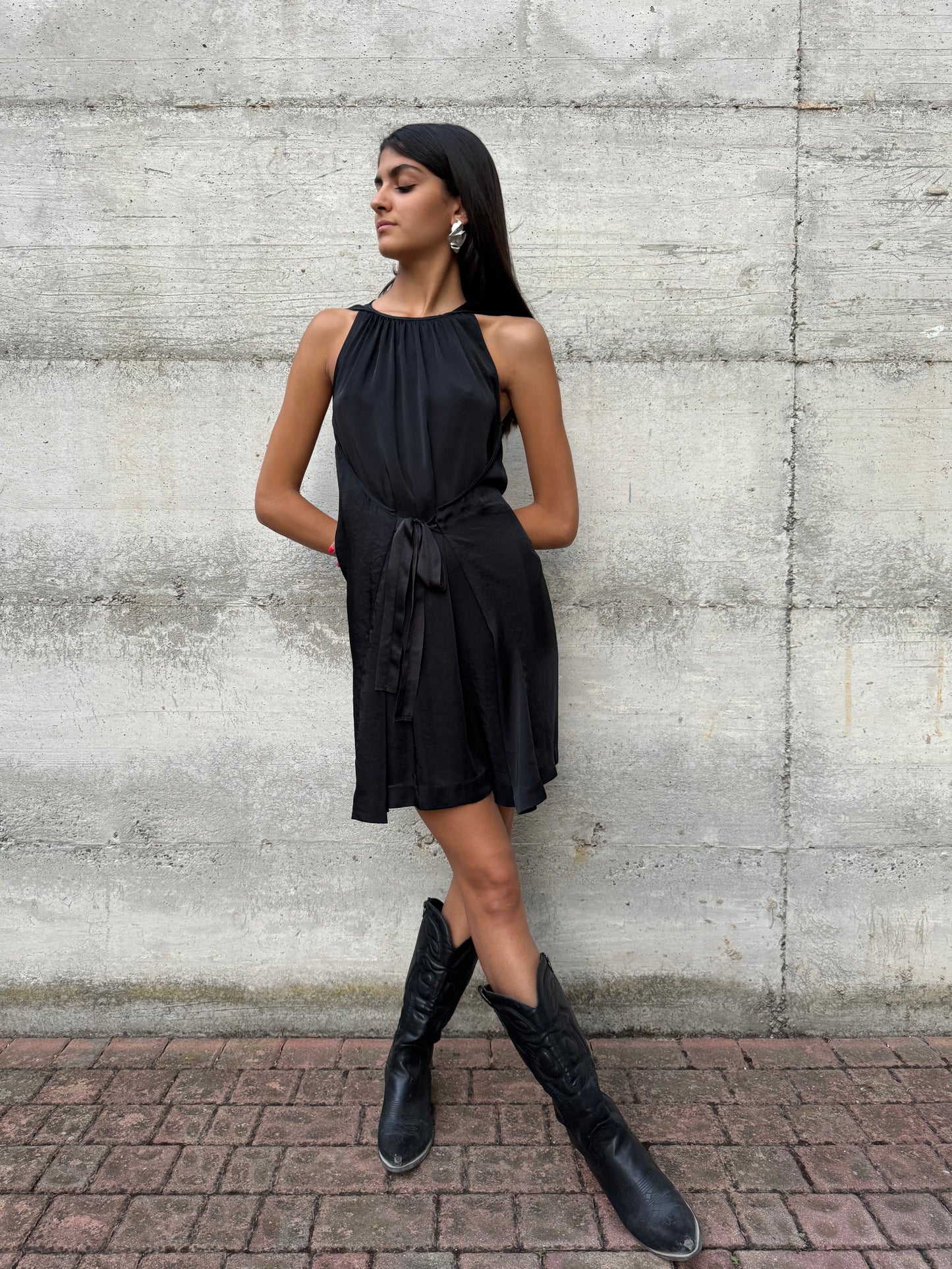 Abitino satinato nero, taglia M