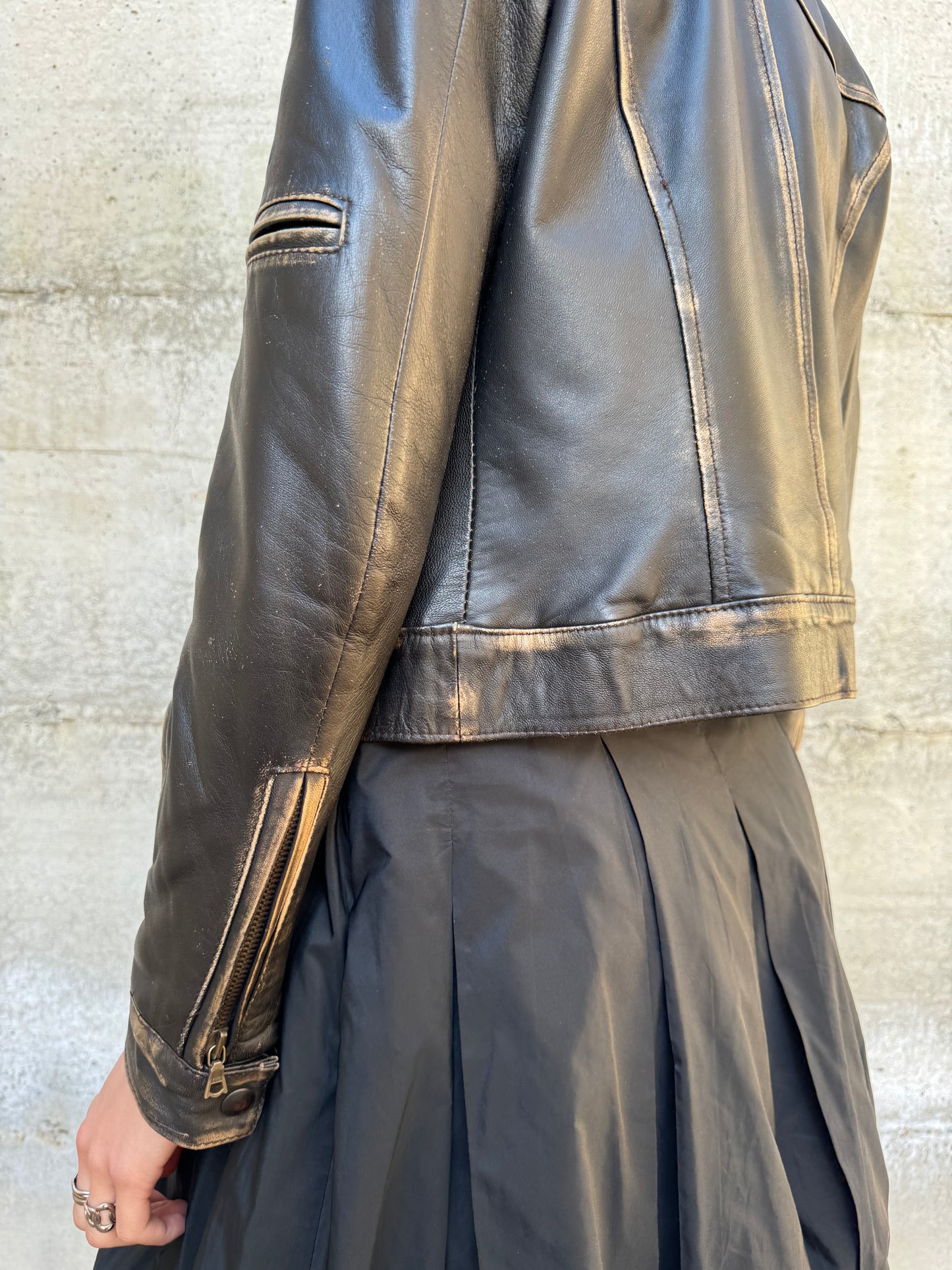 Biker slim in vera pelle nappata effetto used