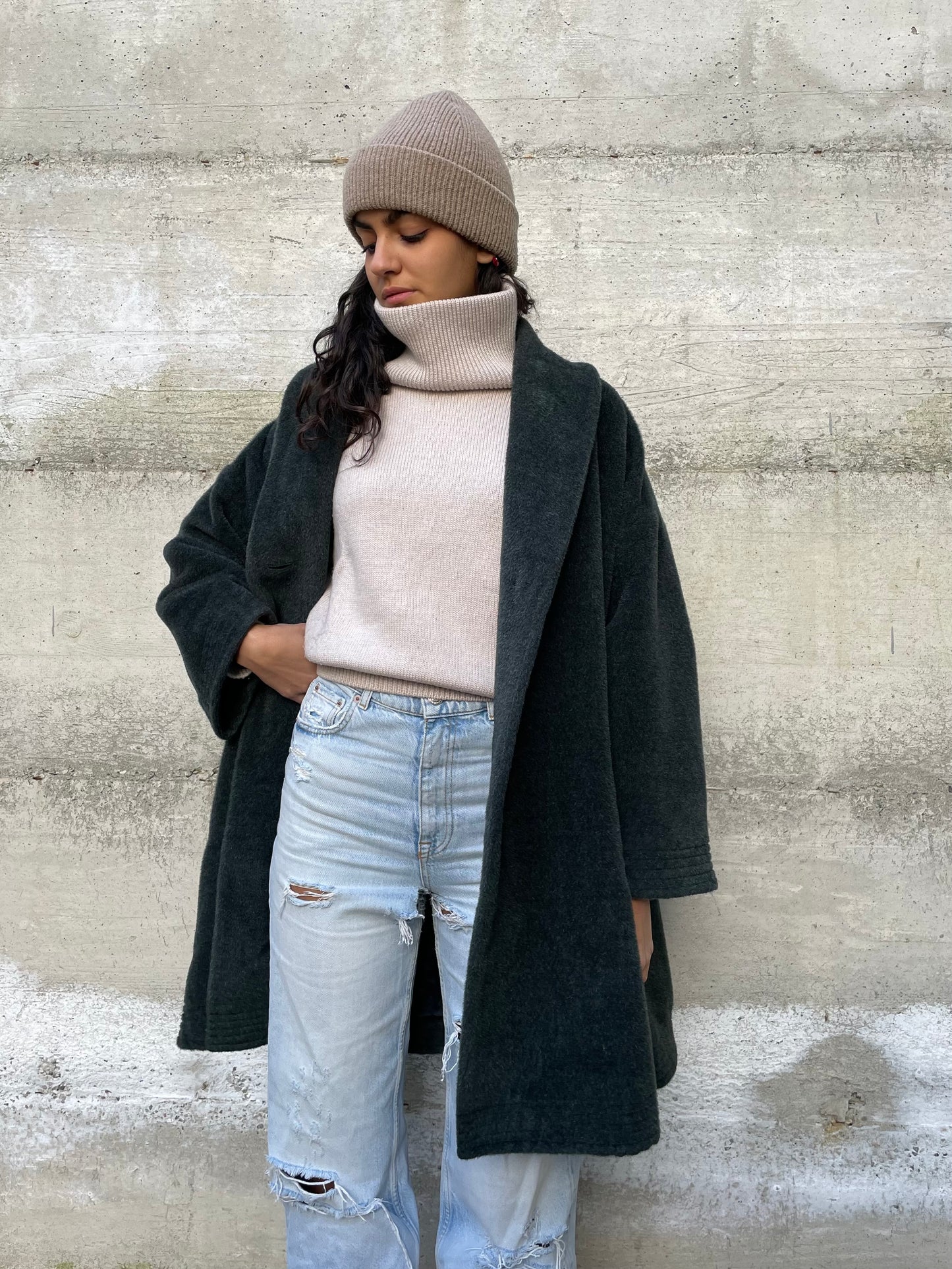 Cappotto a mantella verde bosco 50% alpaca, 30% mohair, 20% lana