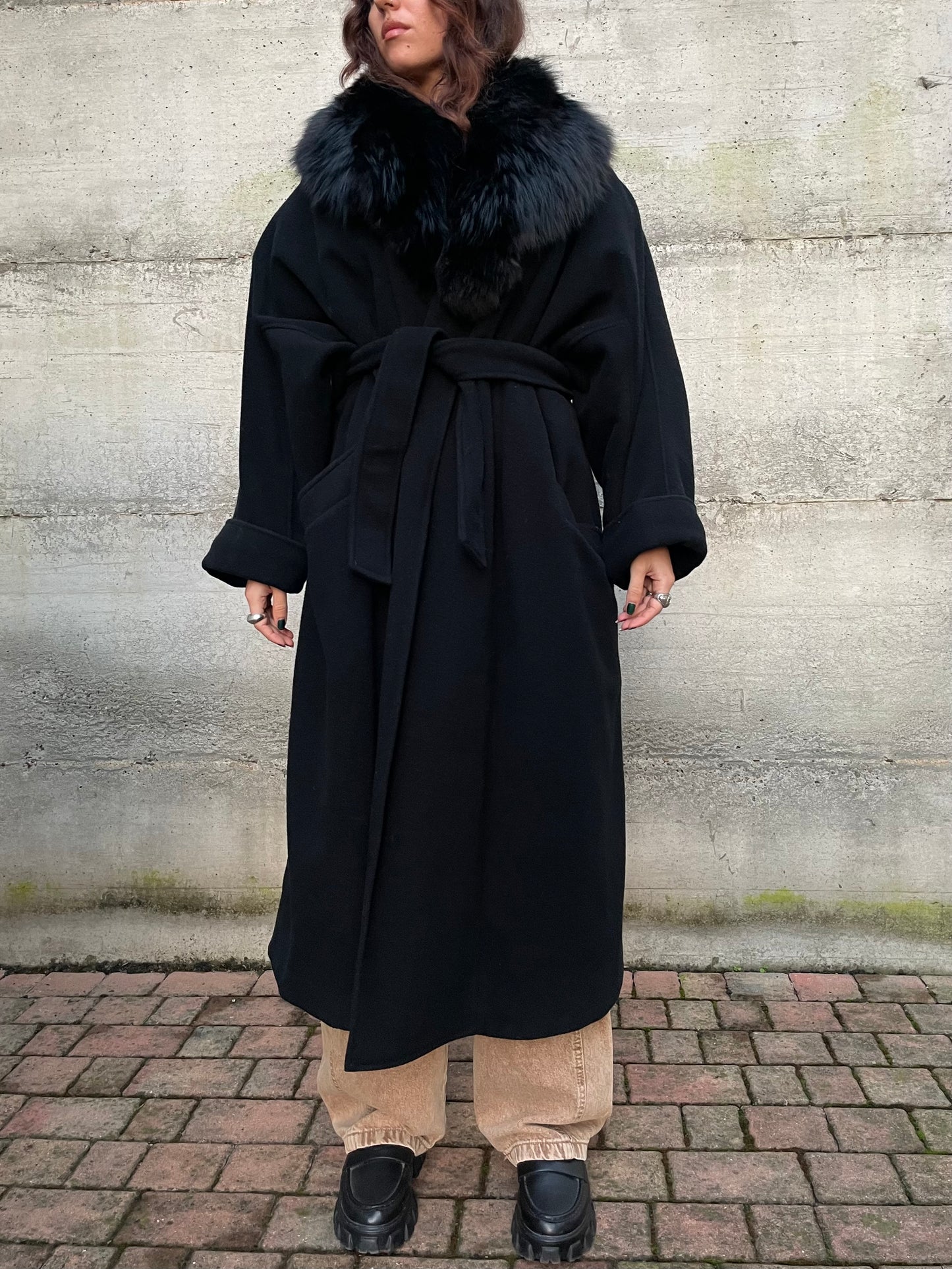 Maxi cappotto accappatoio sartoriale, 100% lana, collo in vera pelliccia - taglia unica