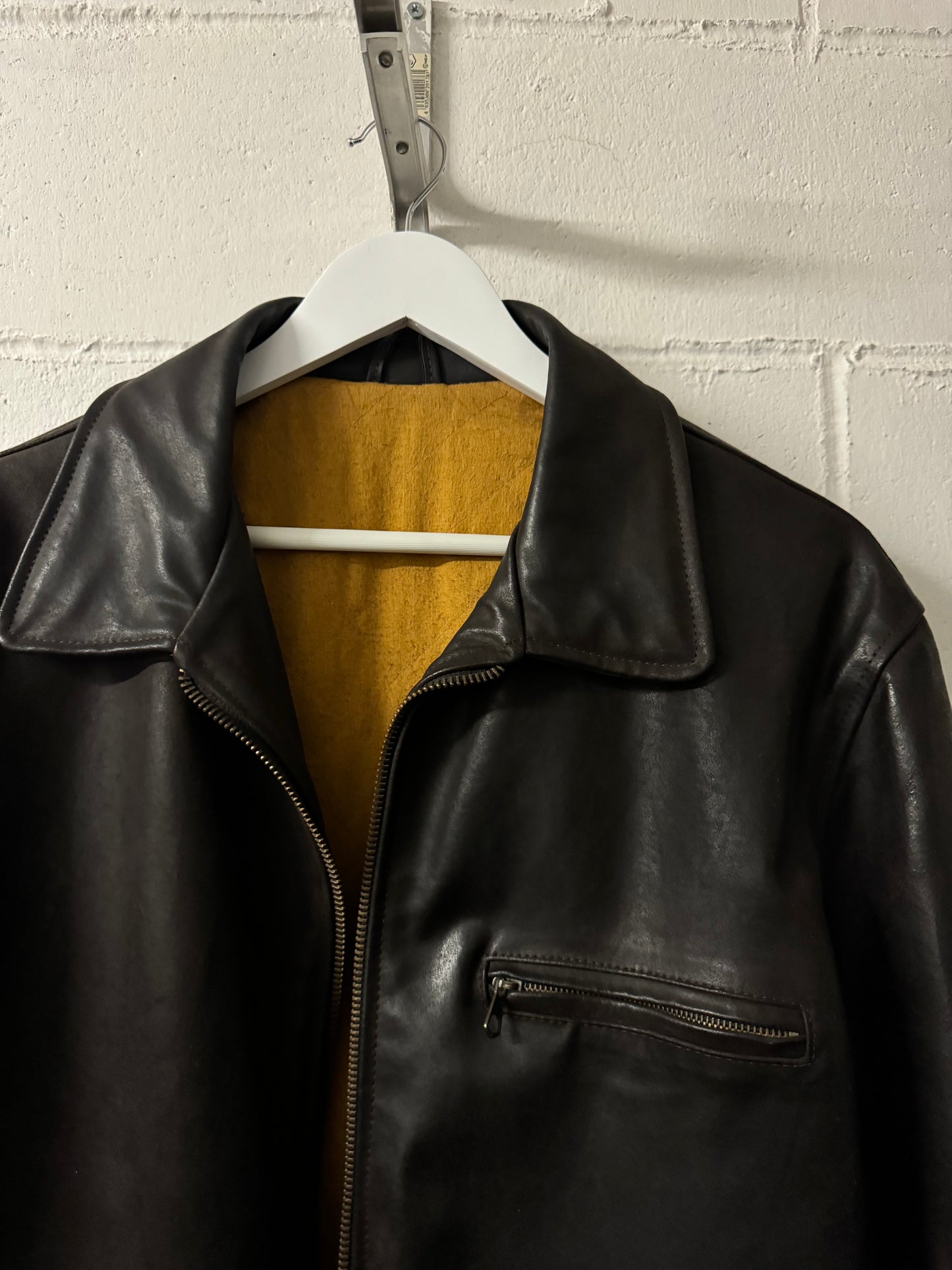 Biker liscio in cuoio testa di moro