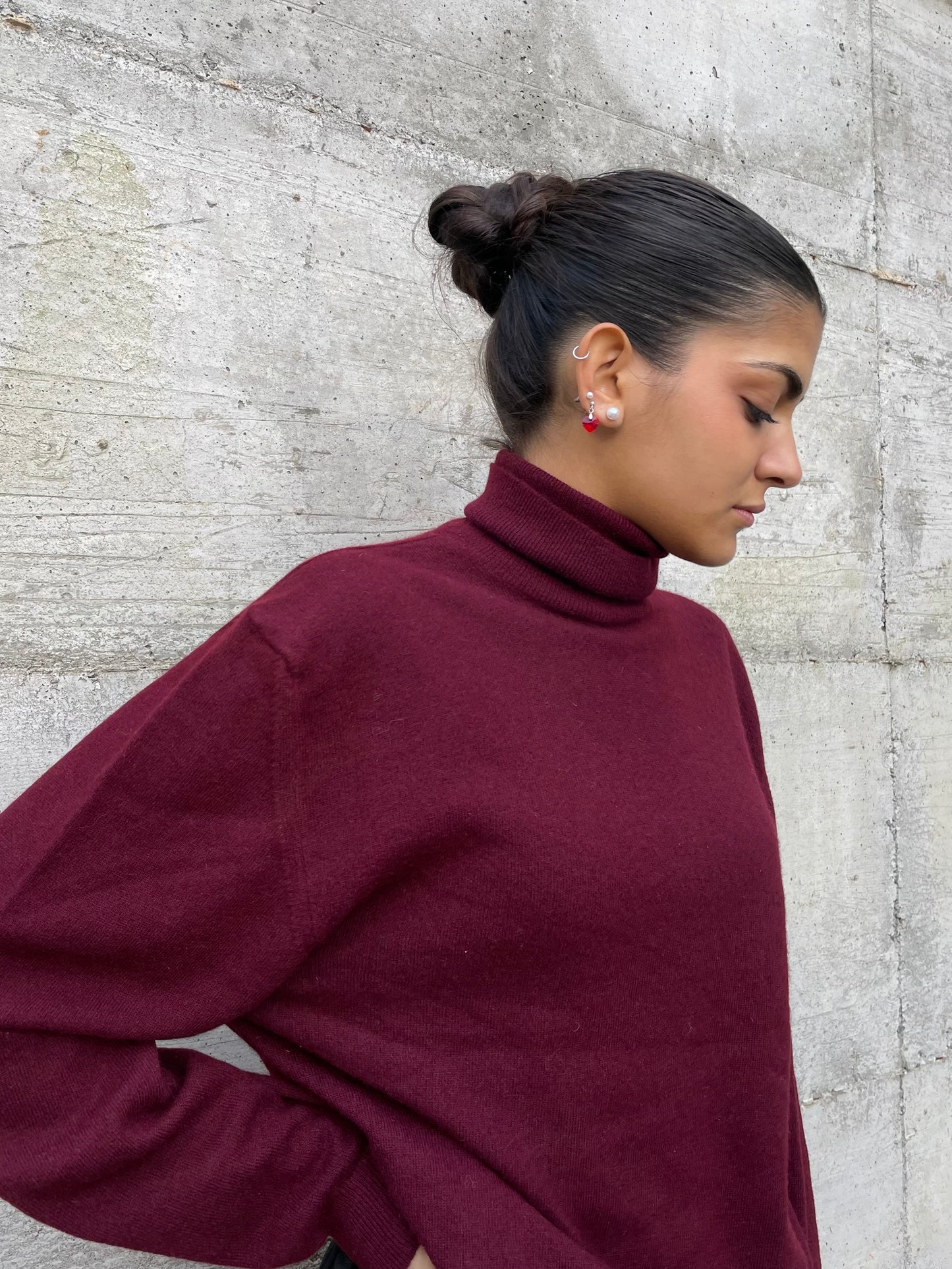 Maglione unisex a collo alto borgogna 100% lana vergine