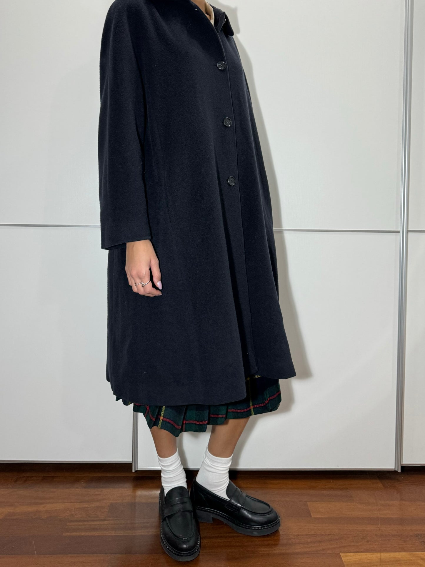 Cappotto monopetto sartoriale blu notte in misto lana vergine e cashmere