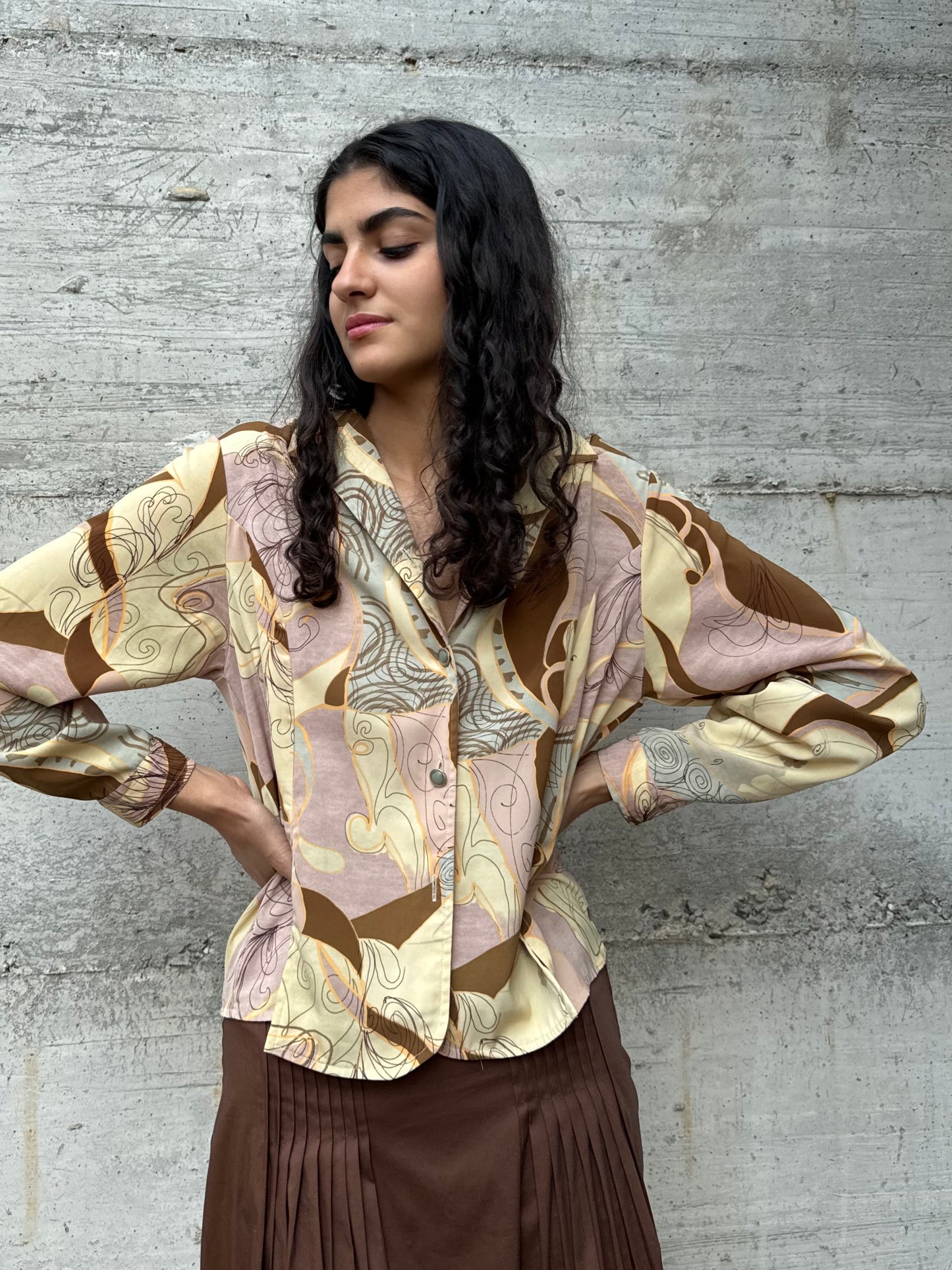 Camicia sartoriale in viscosa con bottoni gioiello