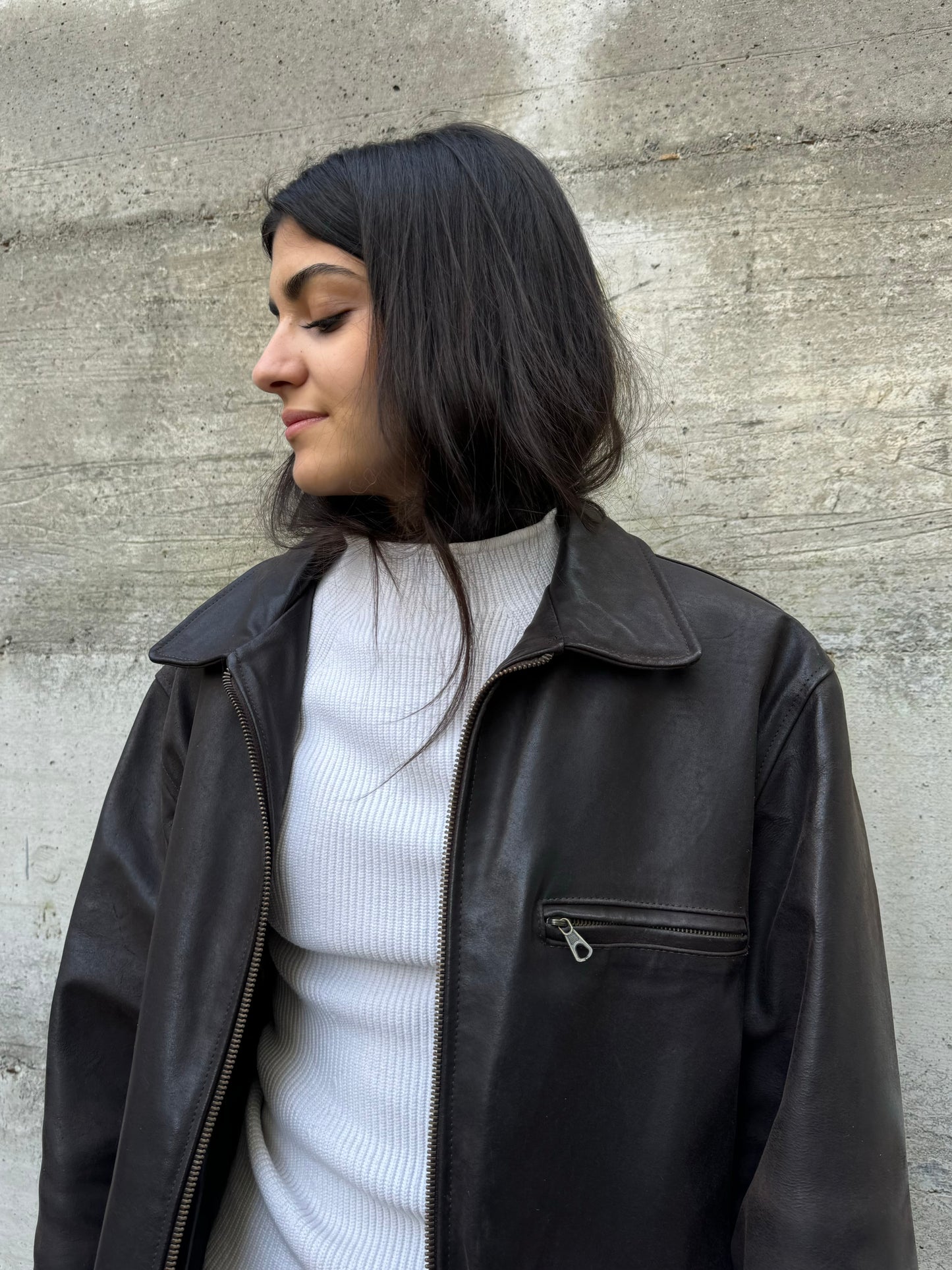 Biker liscio in cuoio testa di moro