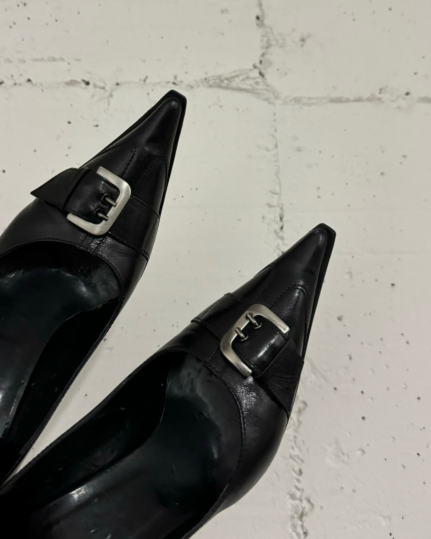 Decolletè vintage in vera pelle nere con fibbia, eu37