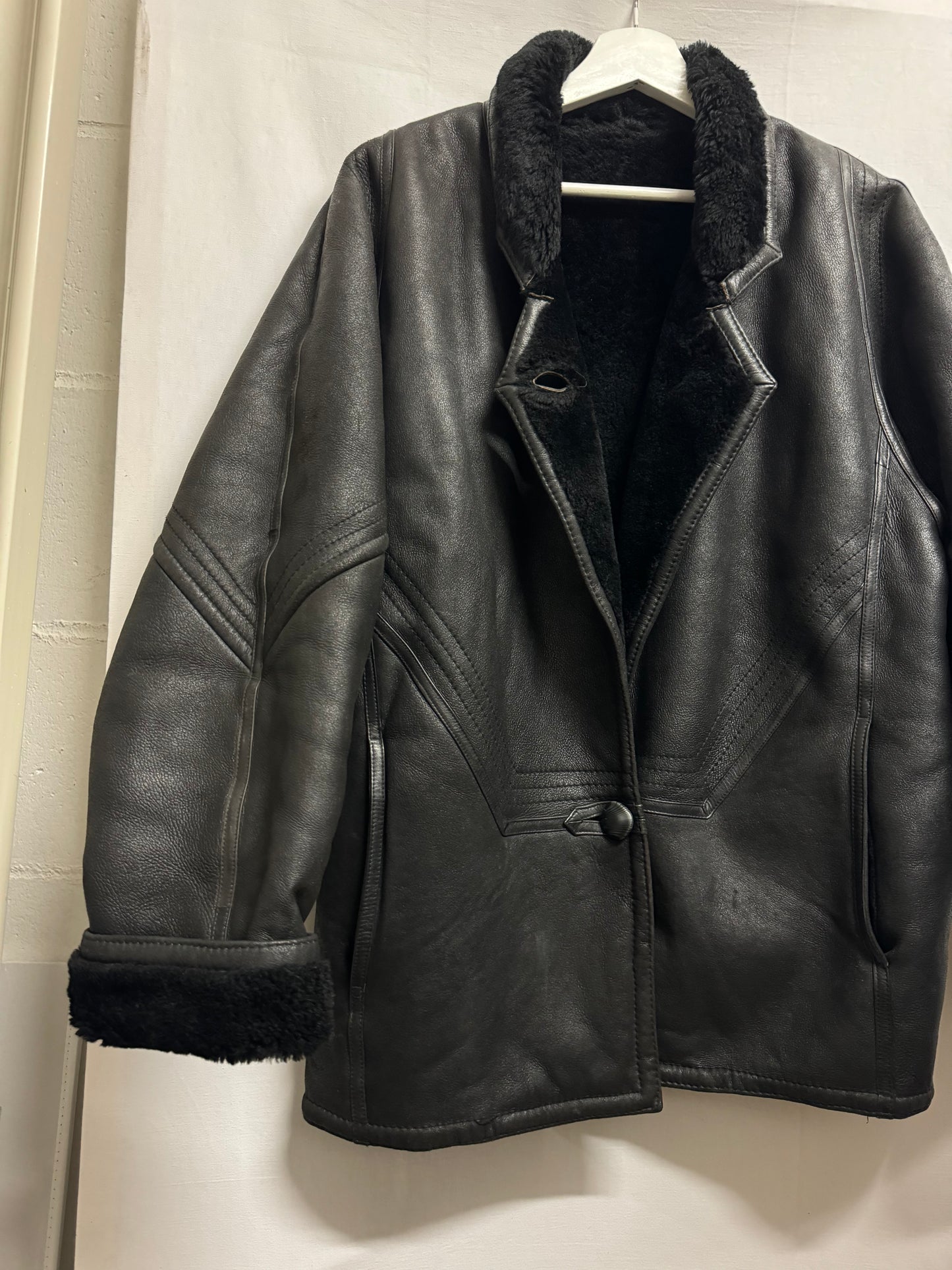 Montone originale Shearling in pelle nero, rara taglia piccola da donna