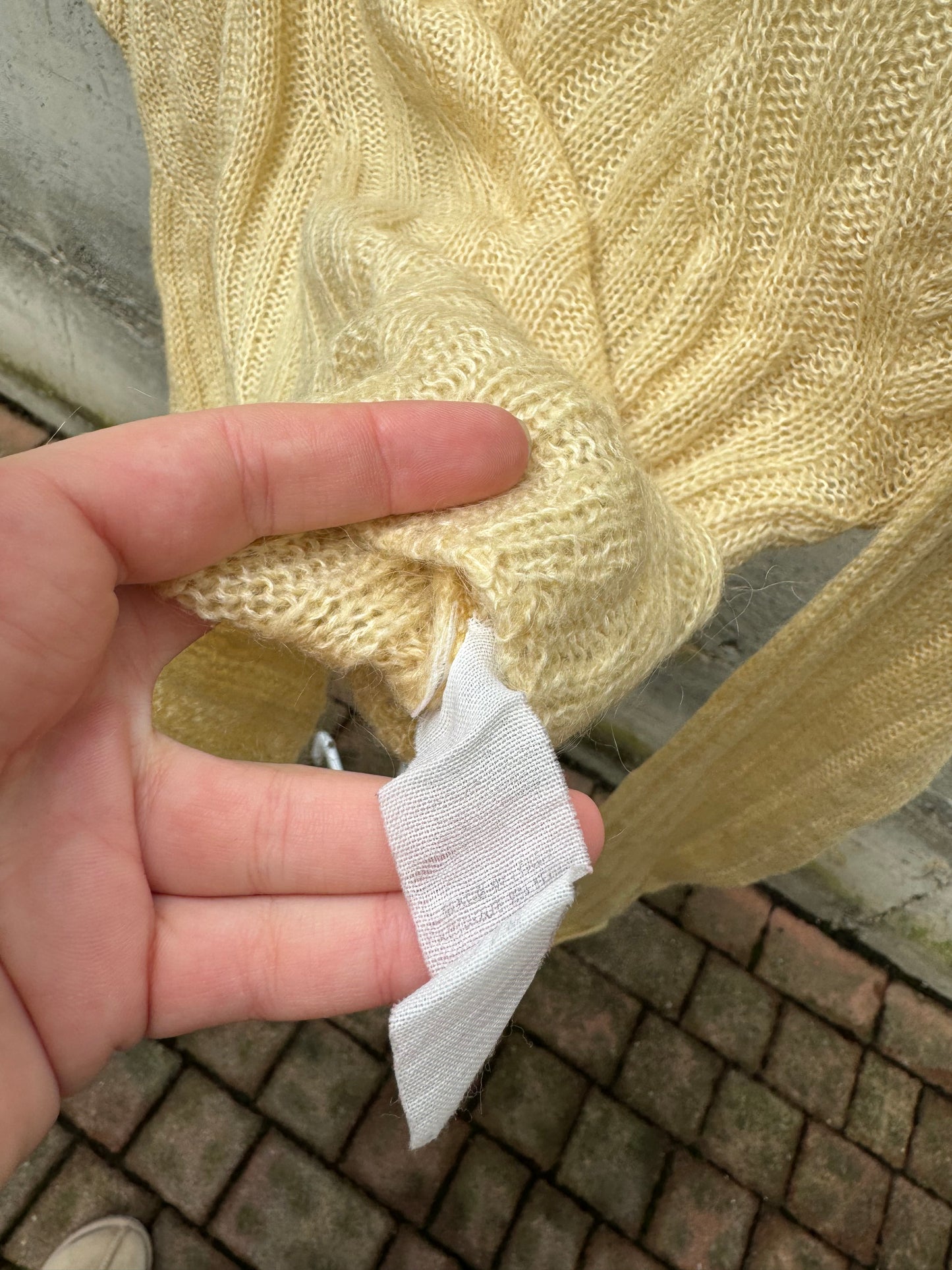 Maglioncino girocollo crochet in lana