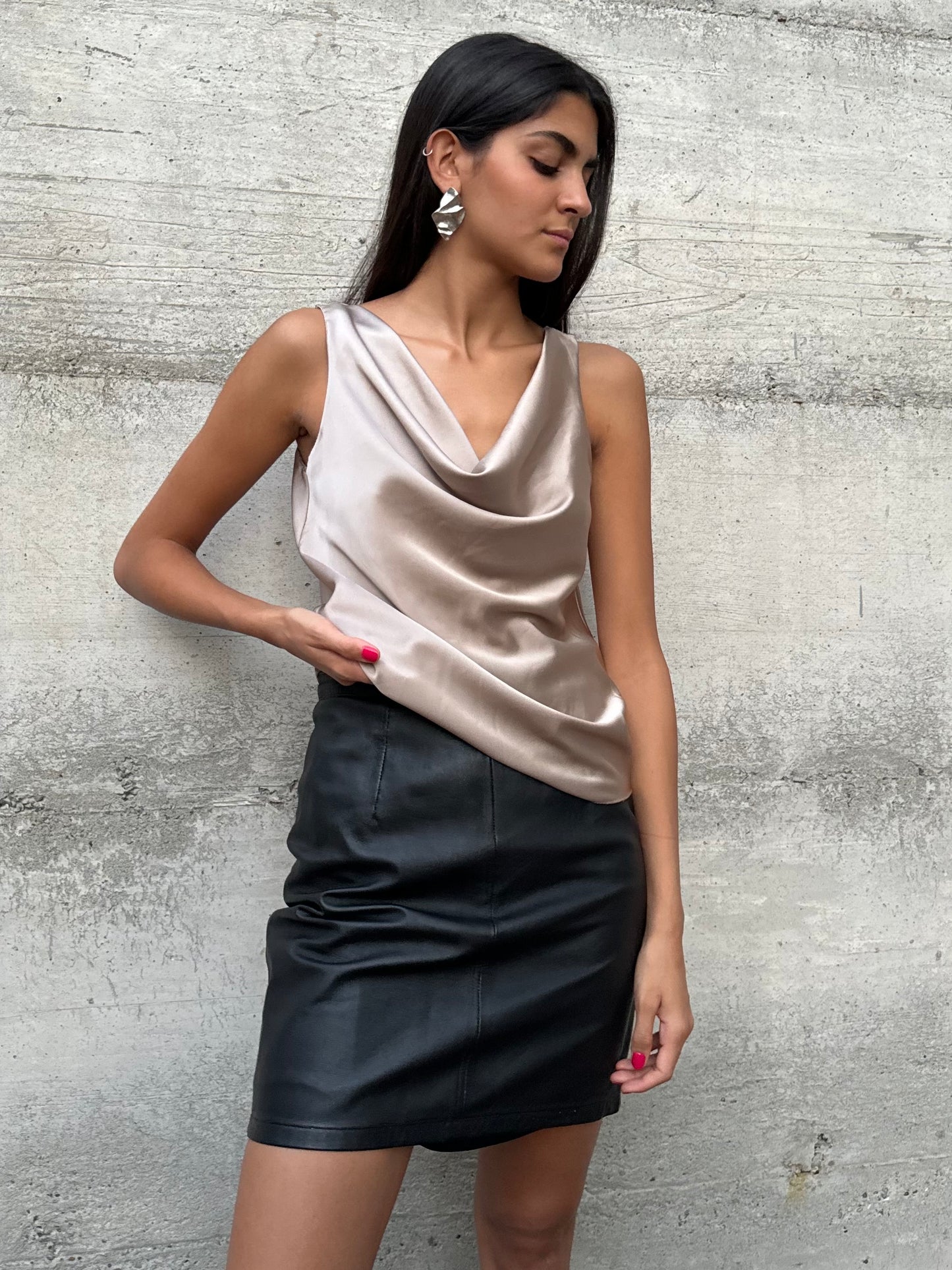 Minigonna in vera pelle, taglia 40it