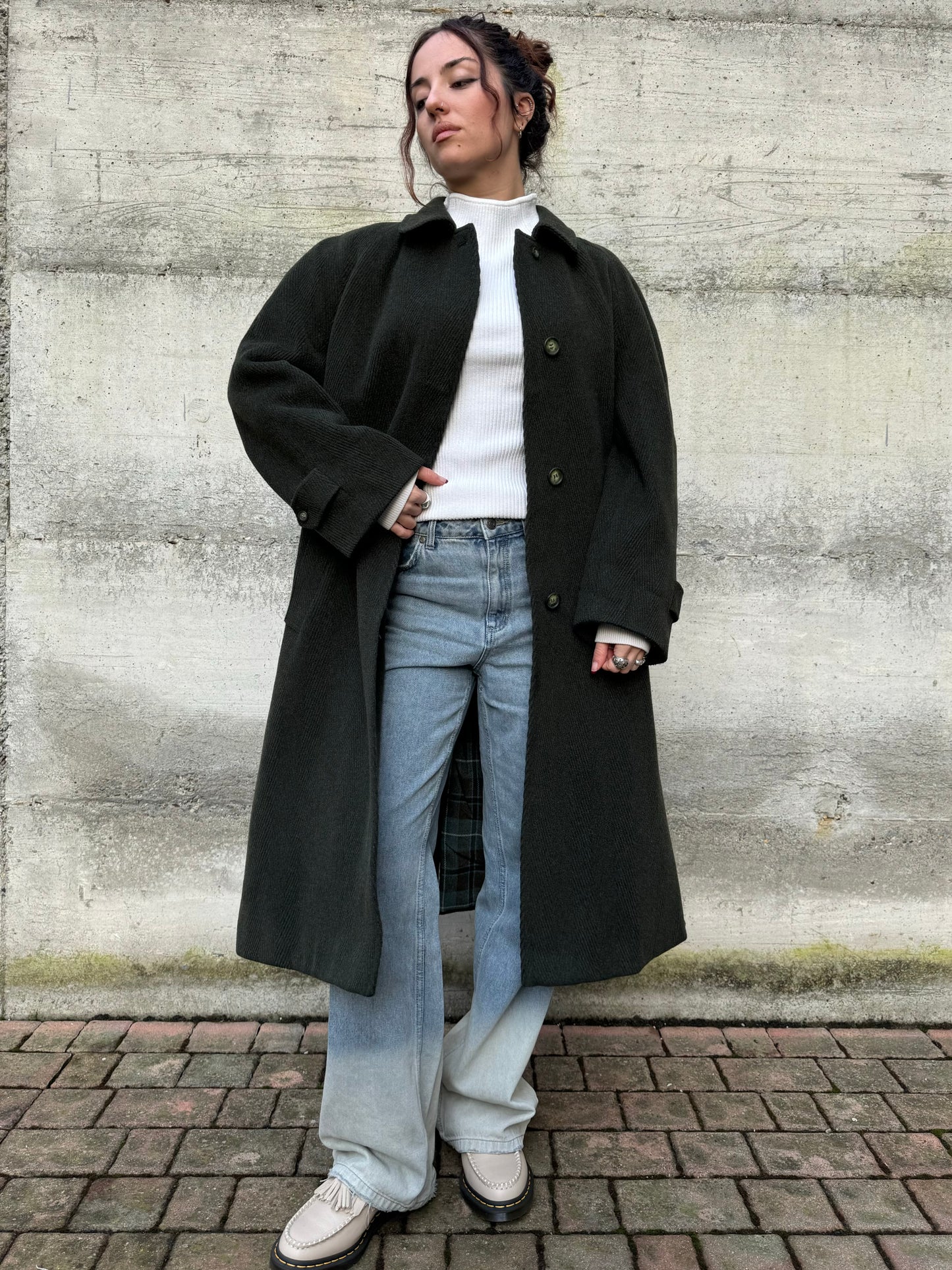 Cappotto donna sartoria Valstar verde scuro spigato, con cintura