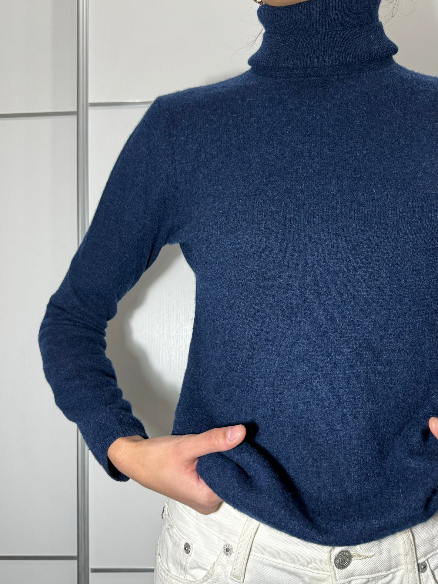 Dolcevita slim blu notte in lana merino e cashmere