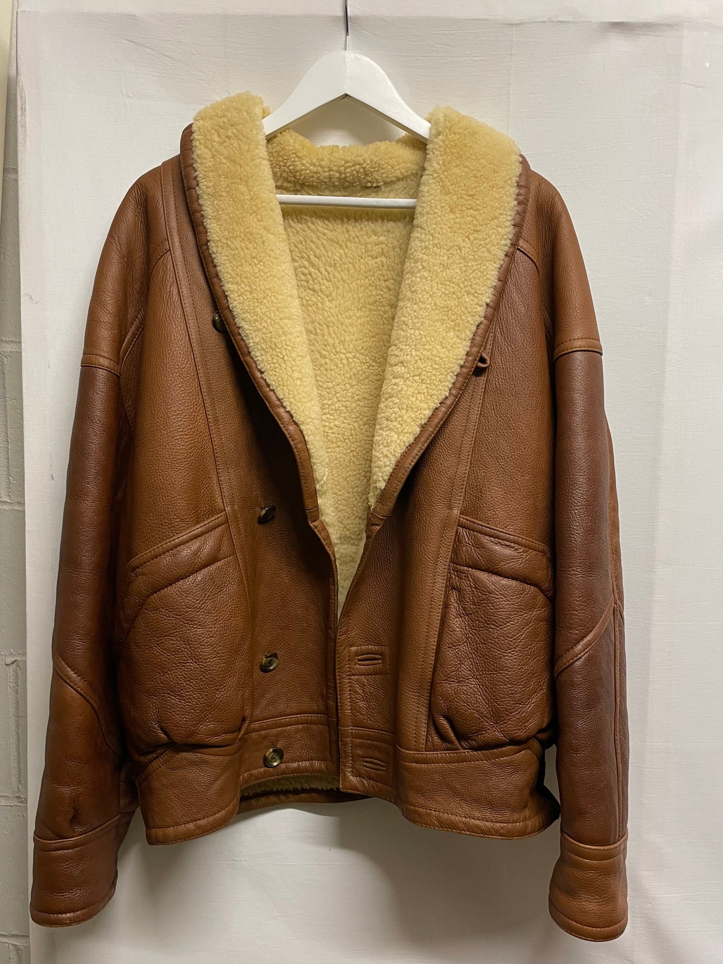 Montone Shearling originale esterno in pelle e interno a pelo raso burro, taglia 50it uomo