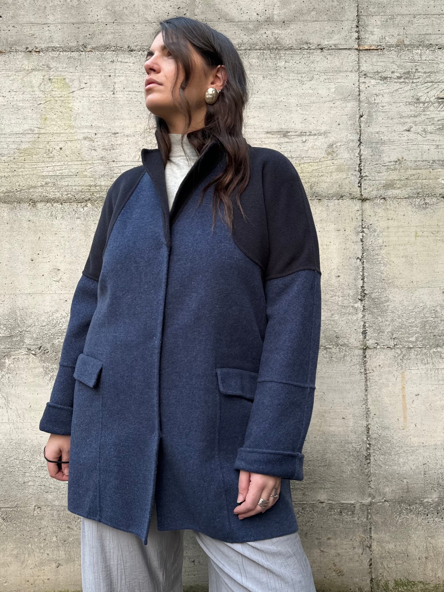 Cappottino Intrend blu mezza stagione, 85% lana 15% lyocell