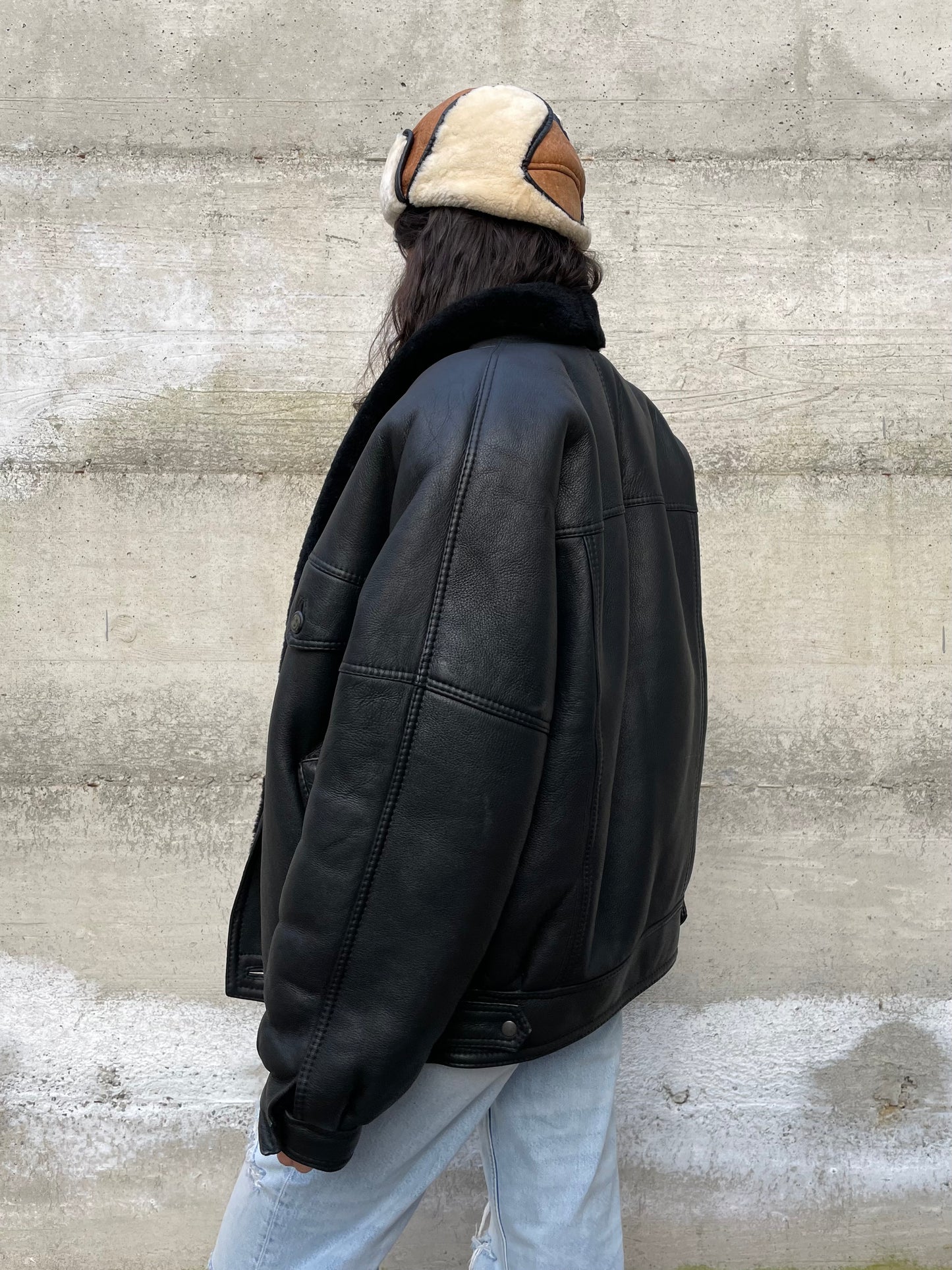 Montone originale Shearling modello bomber, esterno in pelle e interno a pelo raso