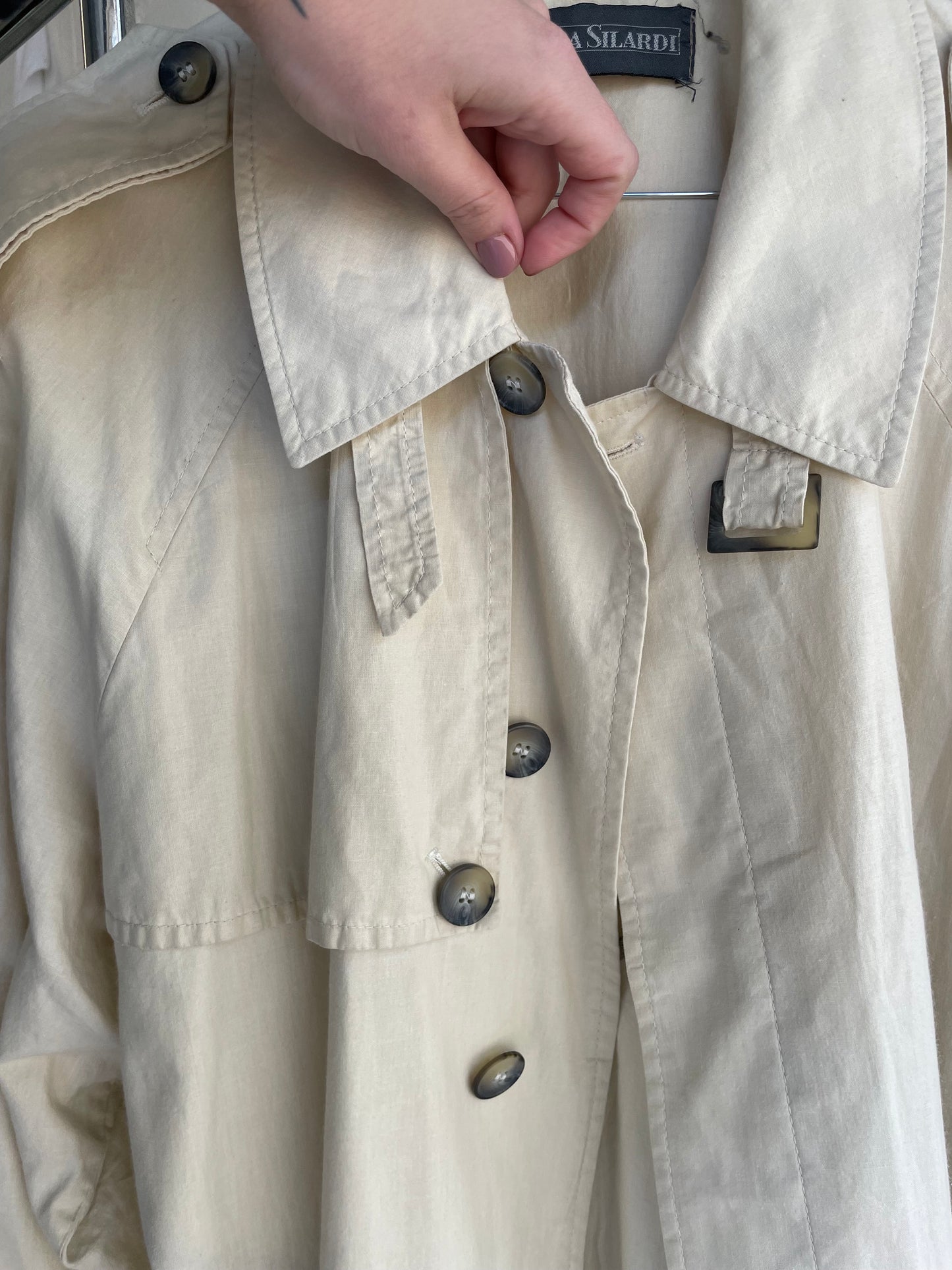 Trenchcoat crema in cotone Andrea Silardi