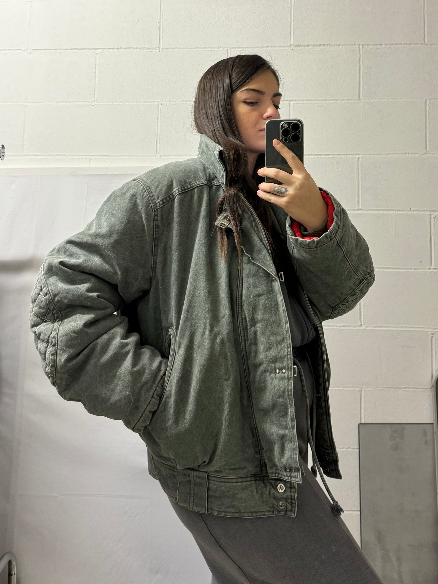 Bomber unisex trapuntato anni 80, in denim grigio con fodera rossa