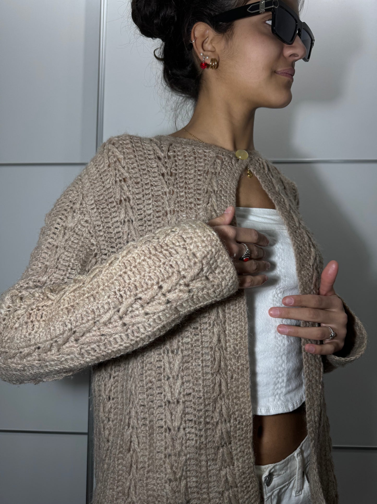 Cardigan crochet sabbia in lana
