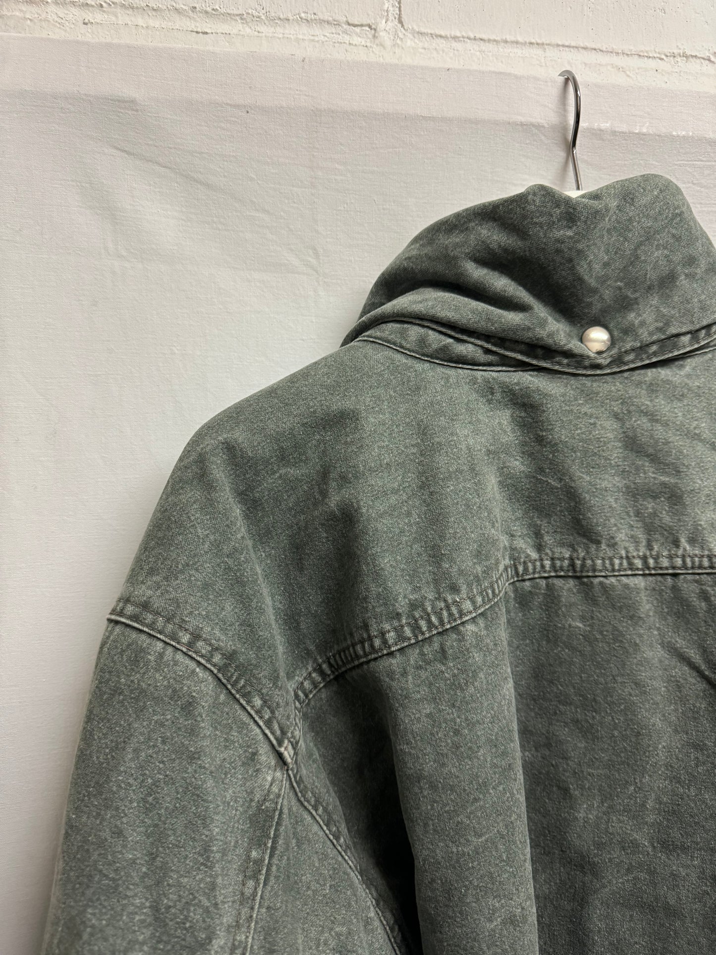 Bomber unisex trapuntato anni 80, in denim grigio con fodera rossa